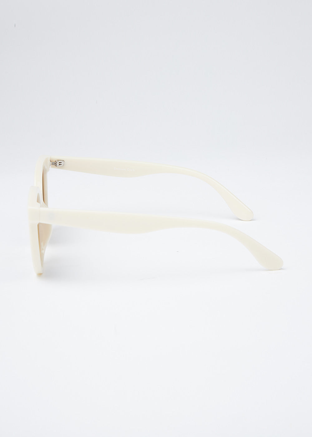 Artic Aura Unisex Oval Sunglasses
