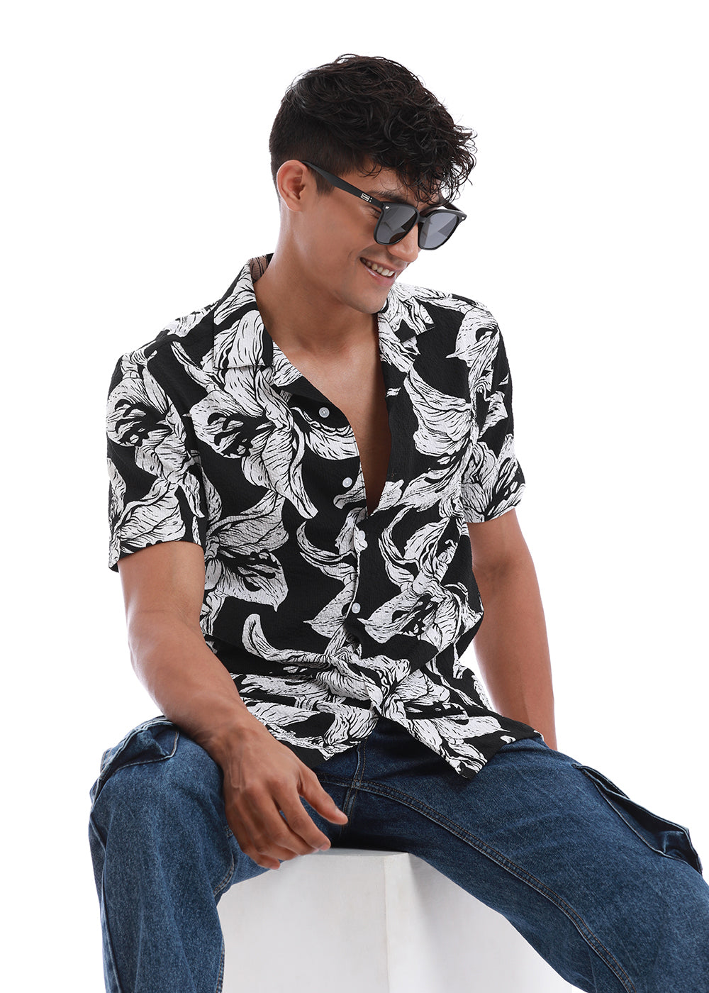 Lily Print White Popcorn Shirt