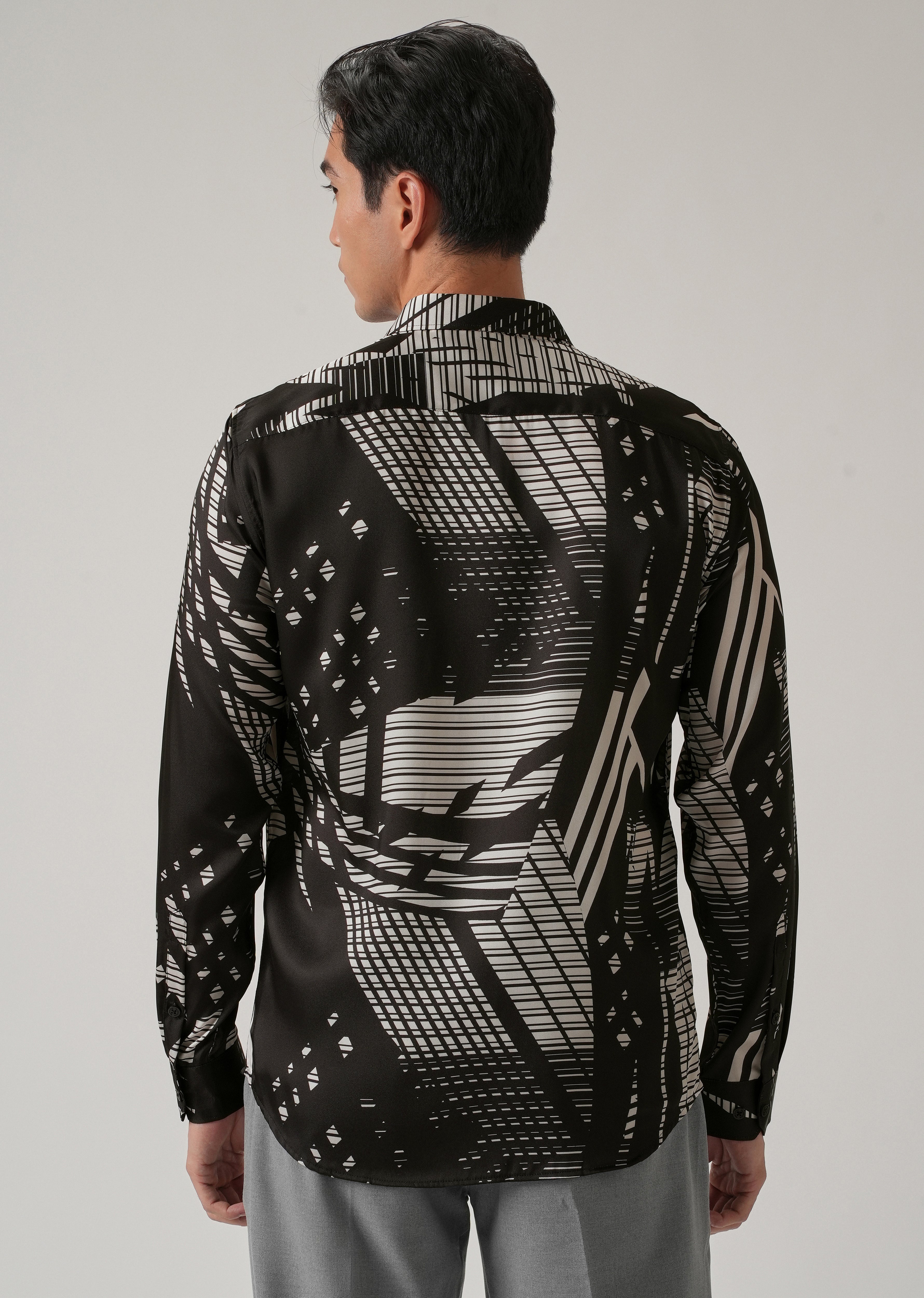 Abstract Line Print Shirt