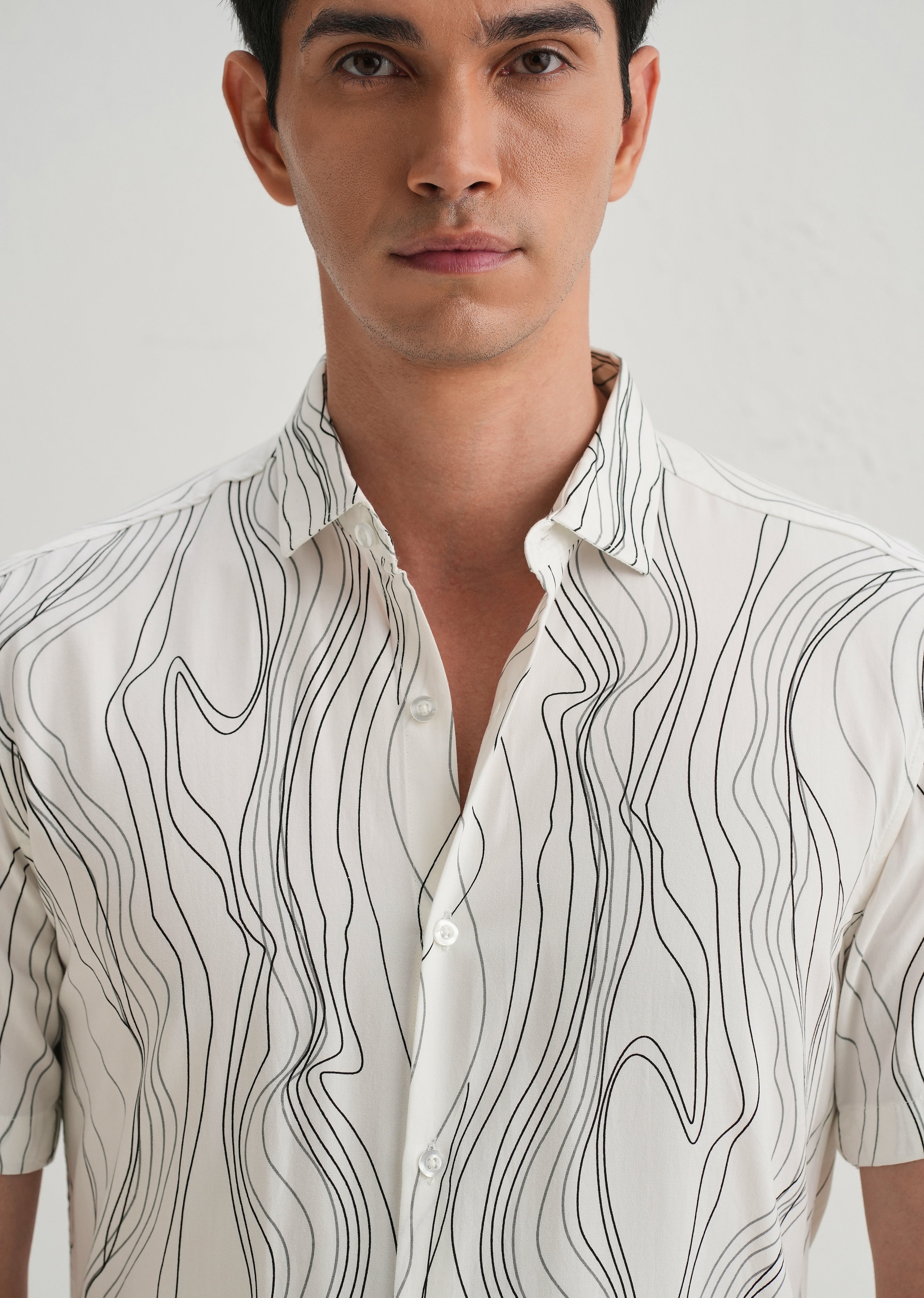 Abstract White Line Print Shirt