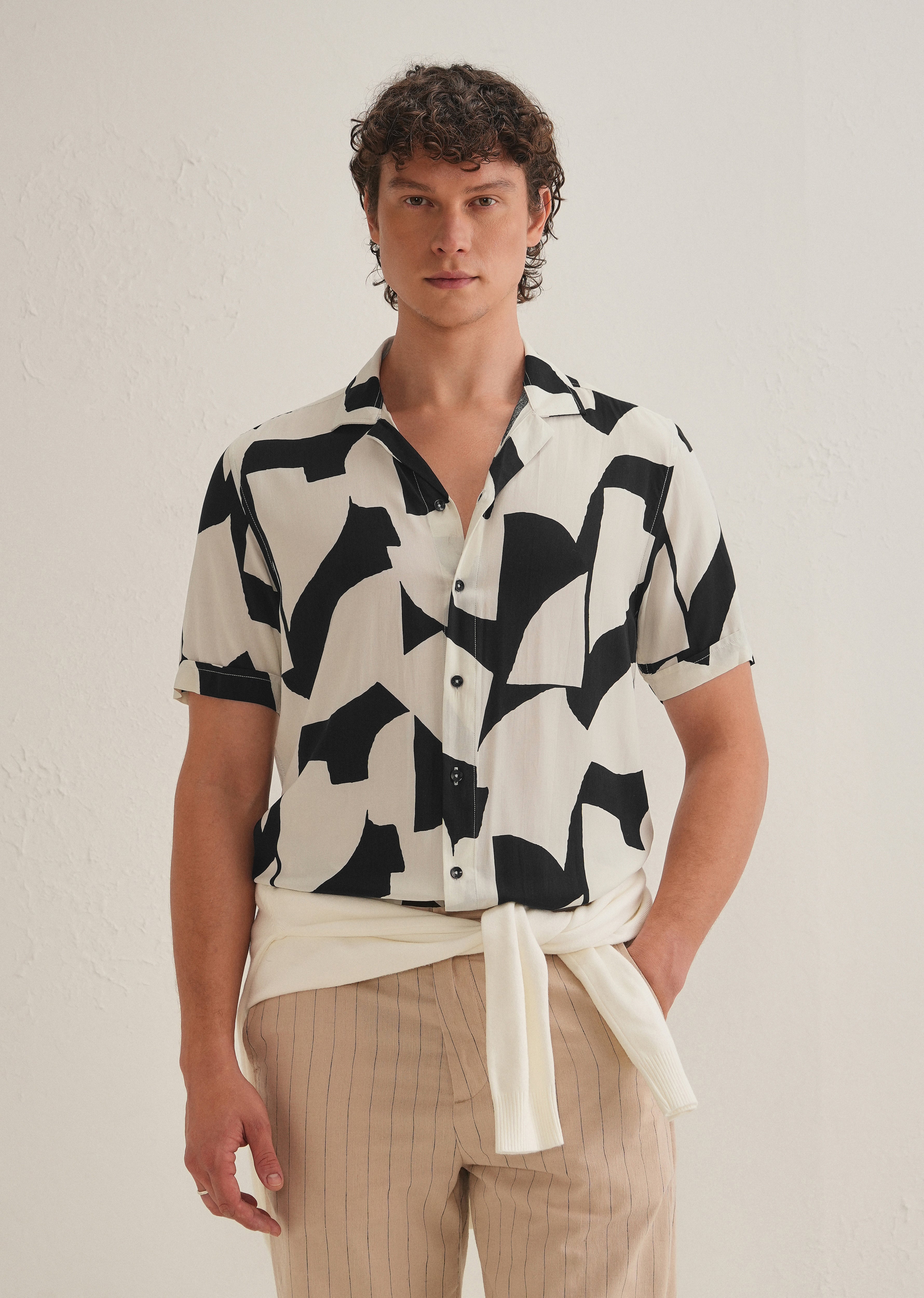 Abstract Monochrome Print Half sleeve shirt
