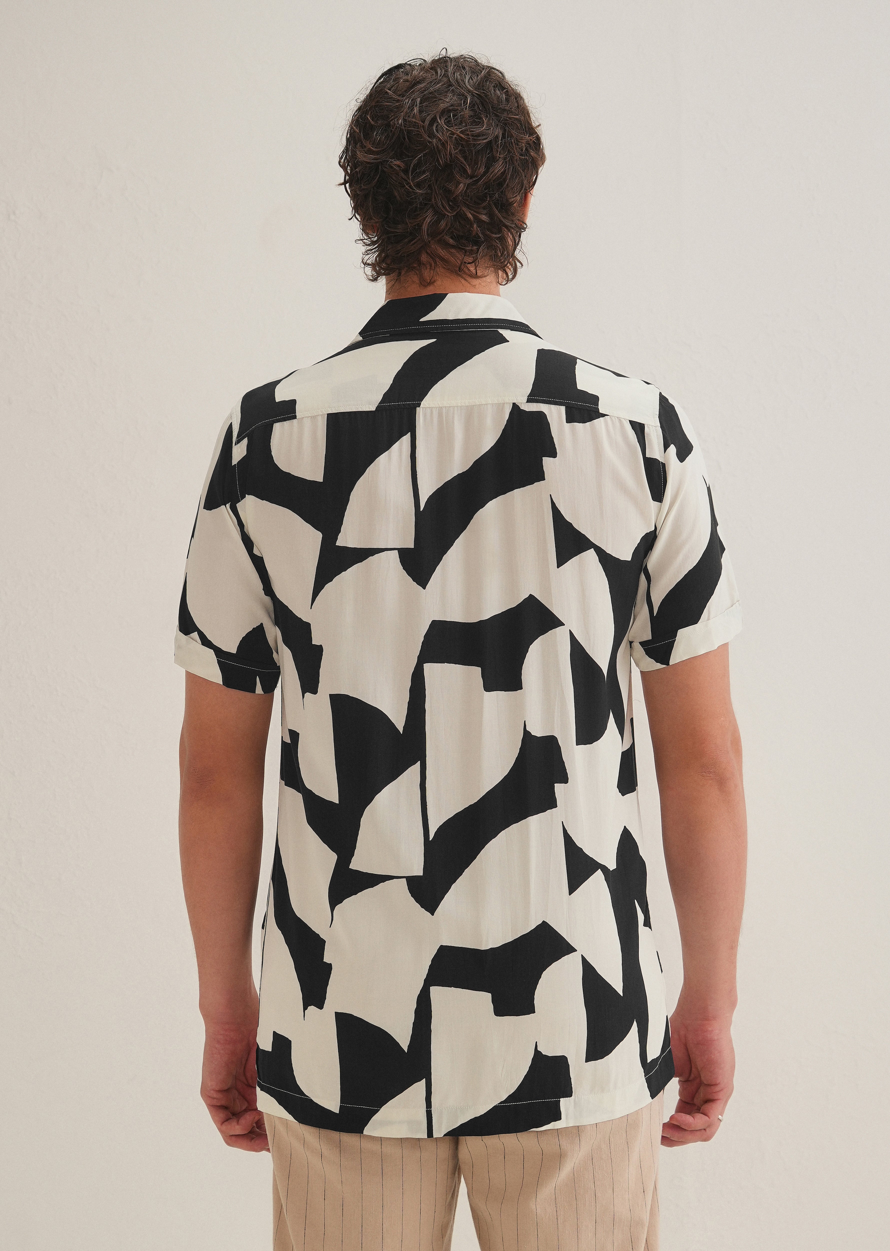 Abstract Monochrome Print Half sleeve shirt