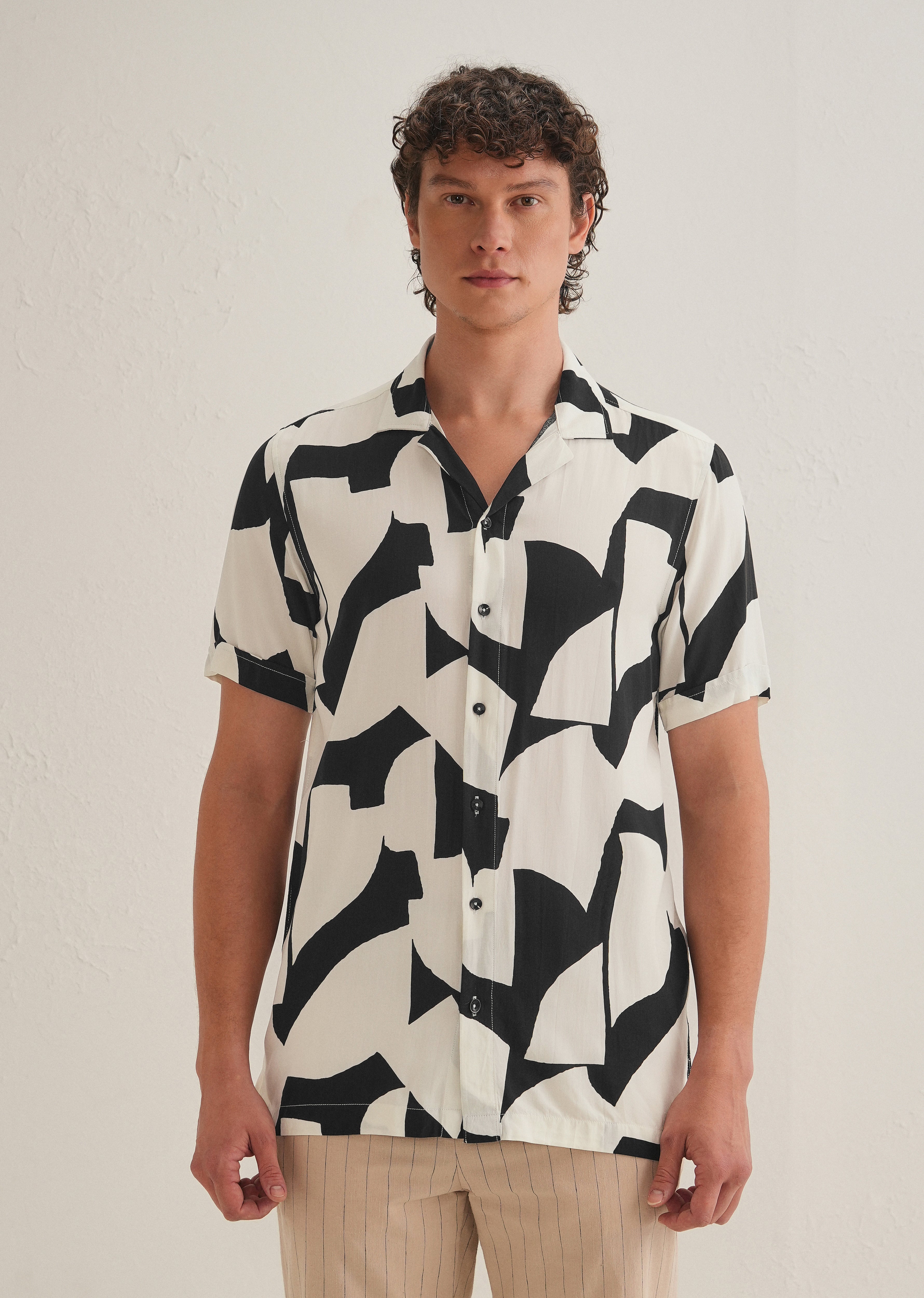 Abstract Monochrome Print Half sleeve shirt