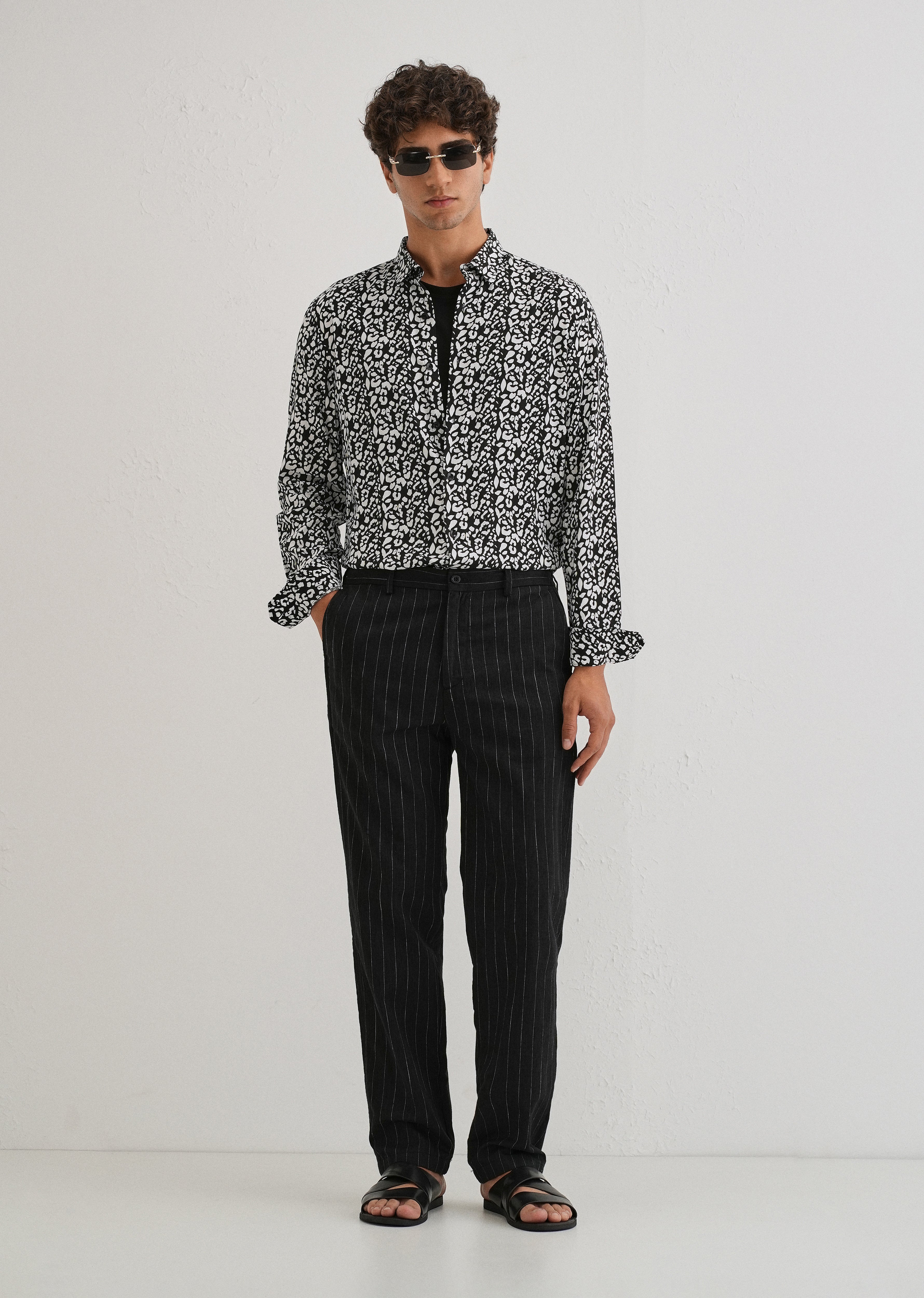 Achromatic Rosette Print Full sleeve shirt