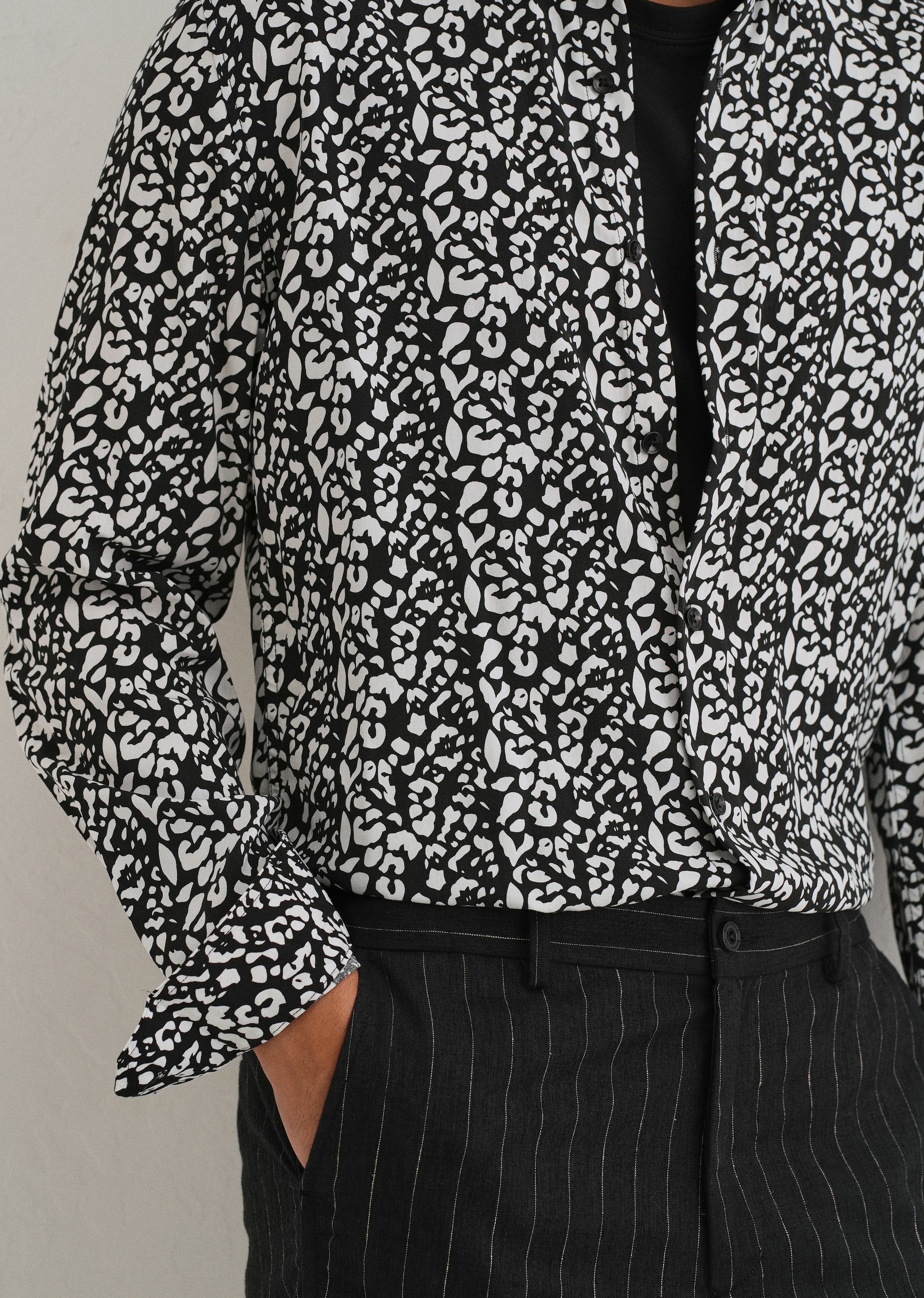 Achromatic Rosette Print Full sleeve shirt
