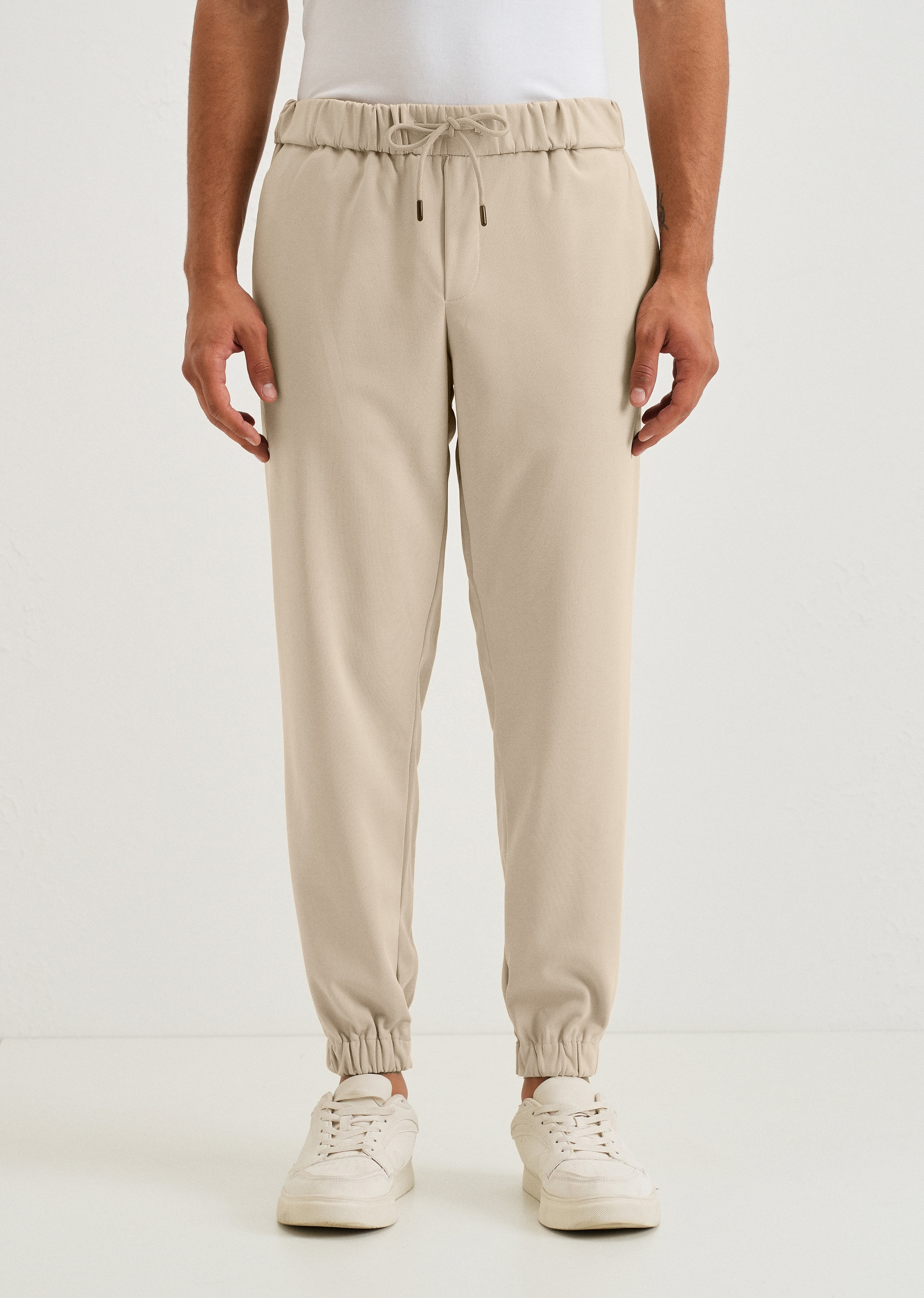 Aristo Pearl Cream Jogger