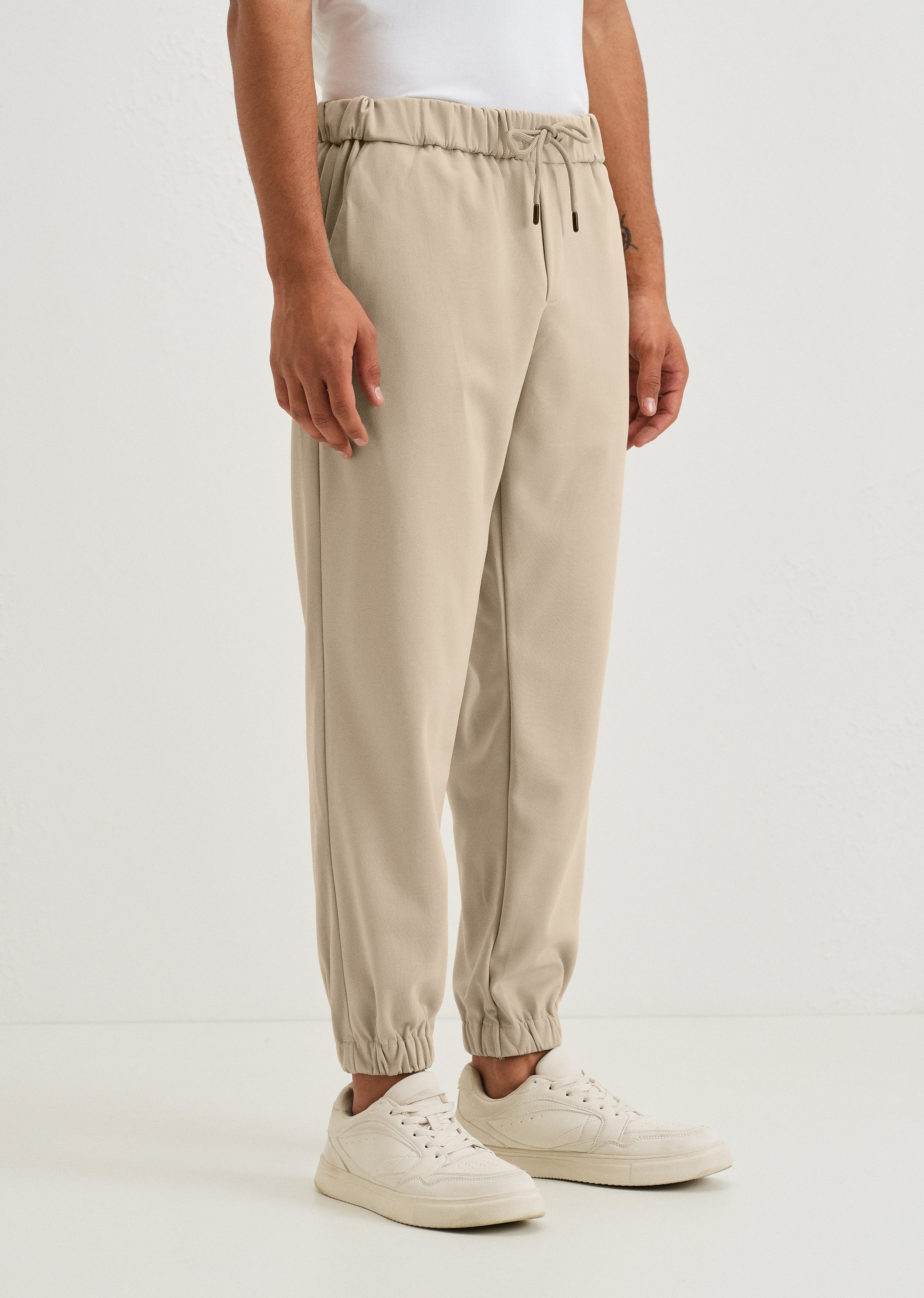 Aristo Pearl Cream Jogger