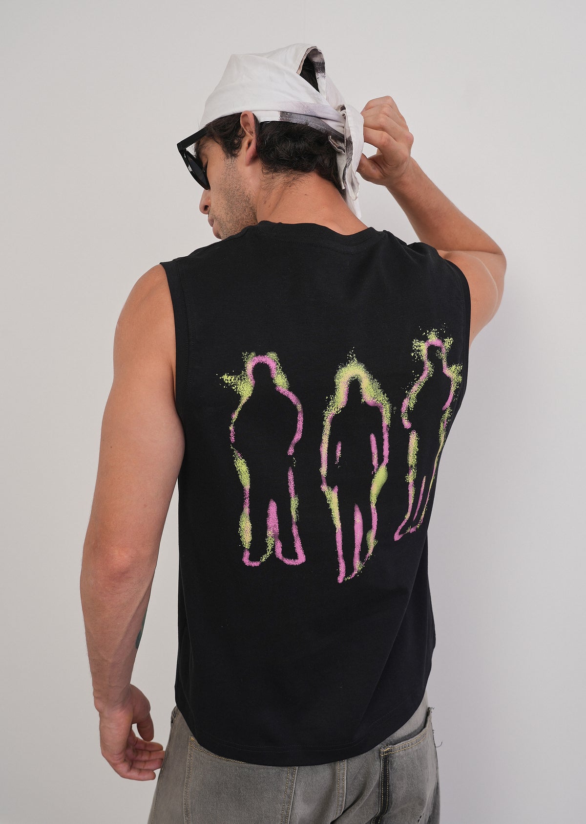 Black Aura Flow Tank