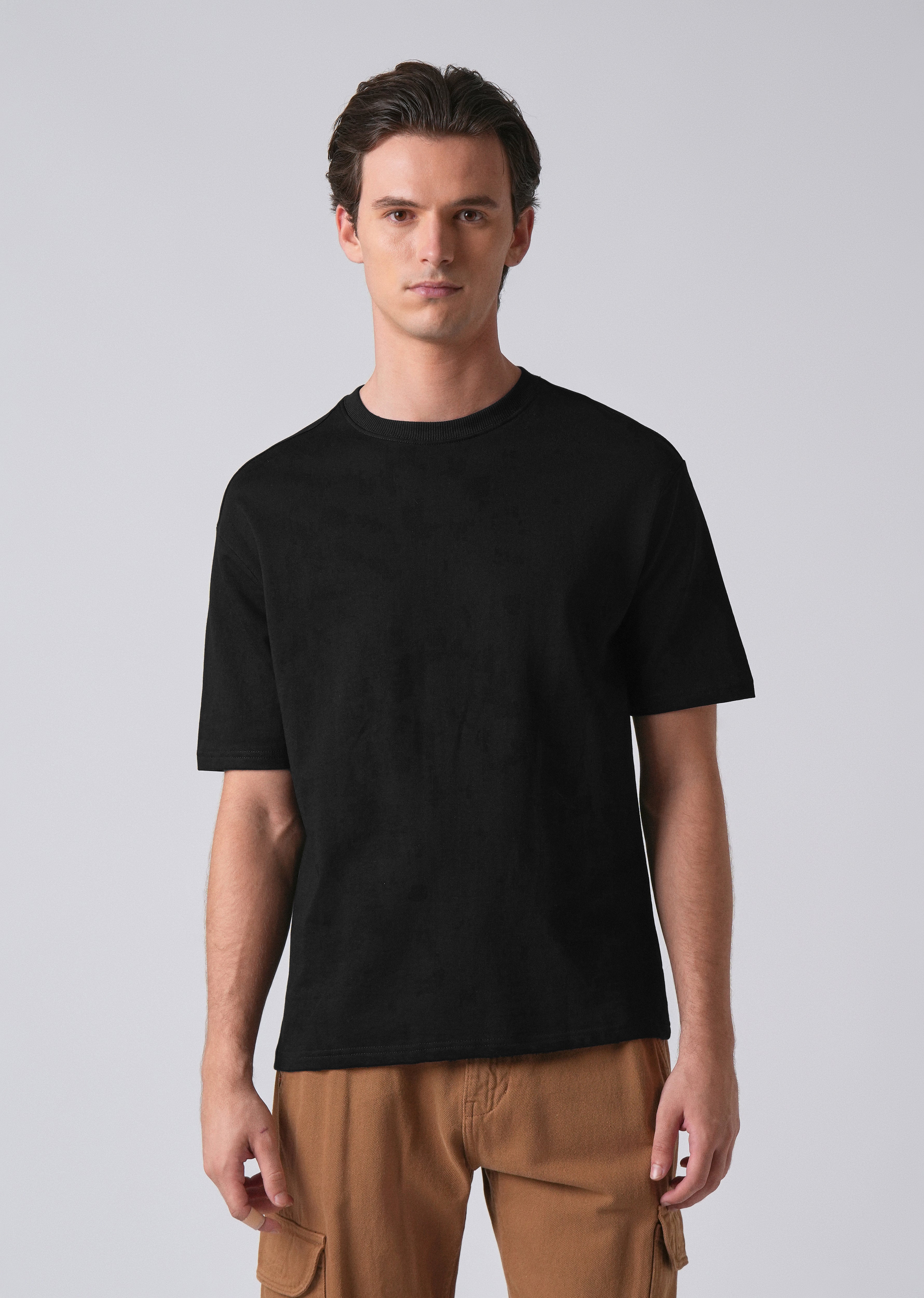 Black Basic Relaxed Fit T-shirt