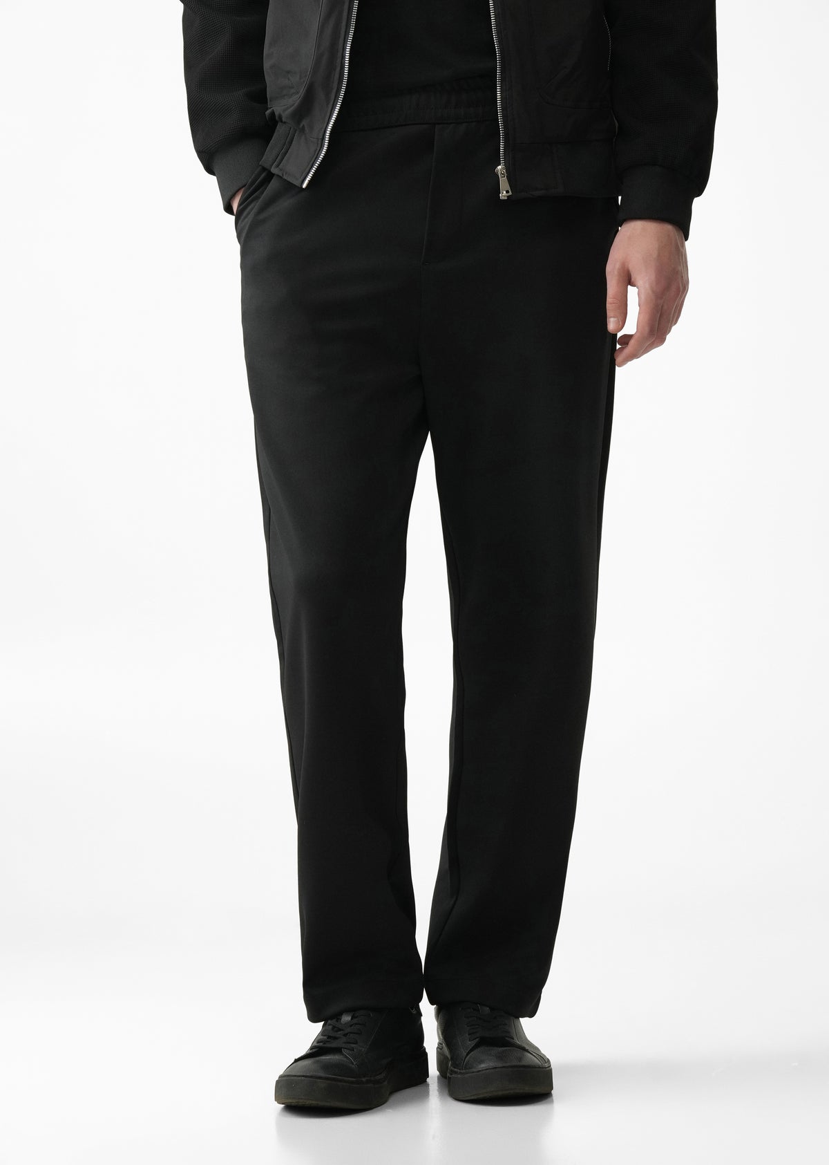Black Elasticated Regular Fit Pant