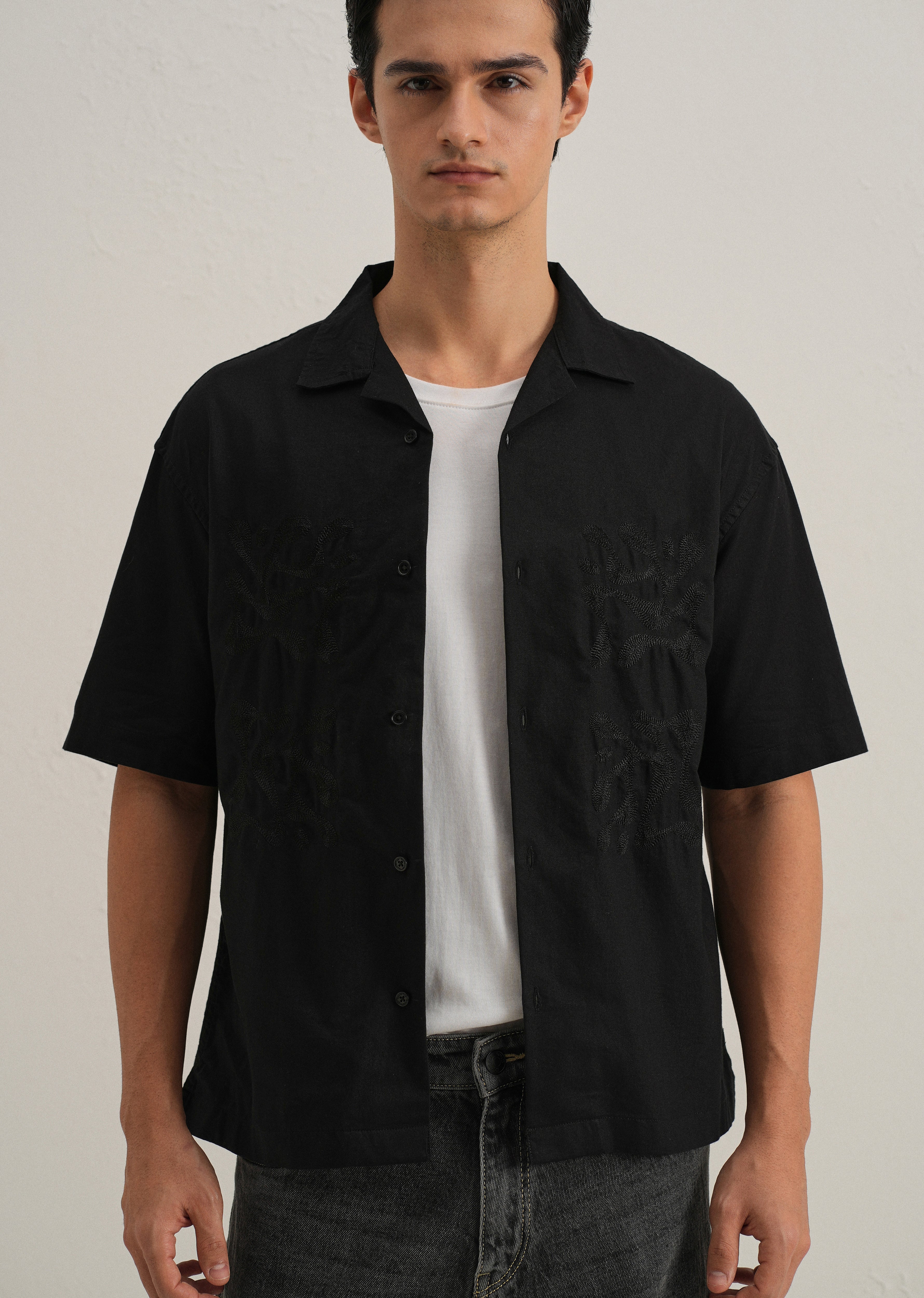 Black Embroidery Cuban Collar Cotton Shirt