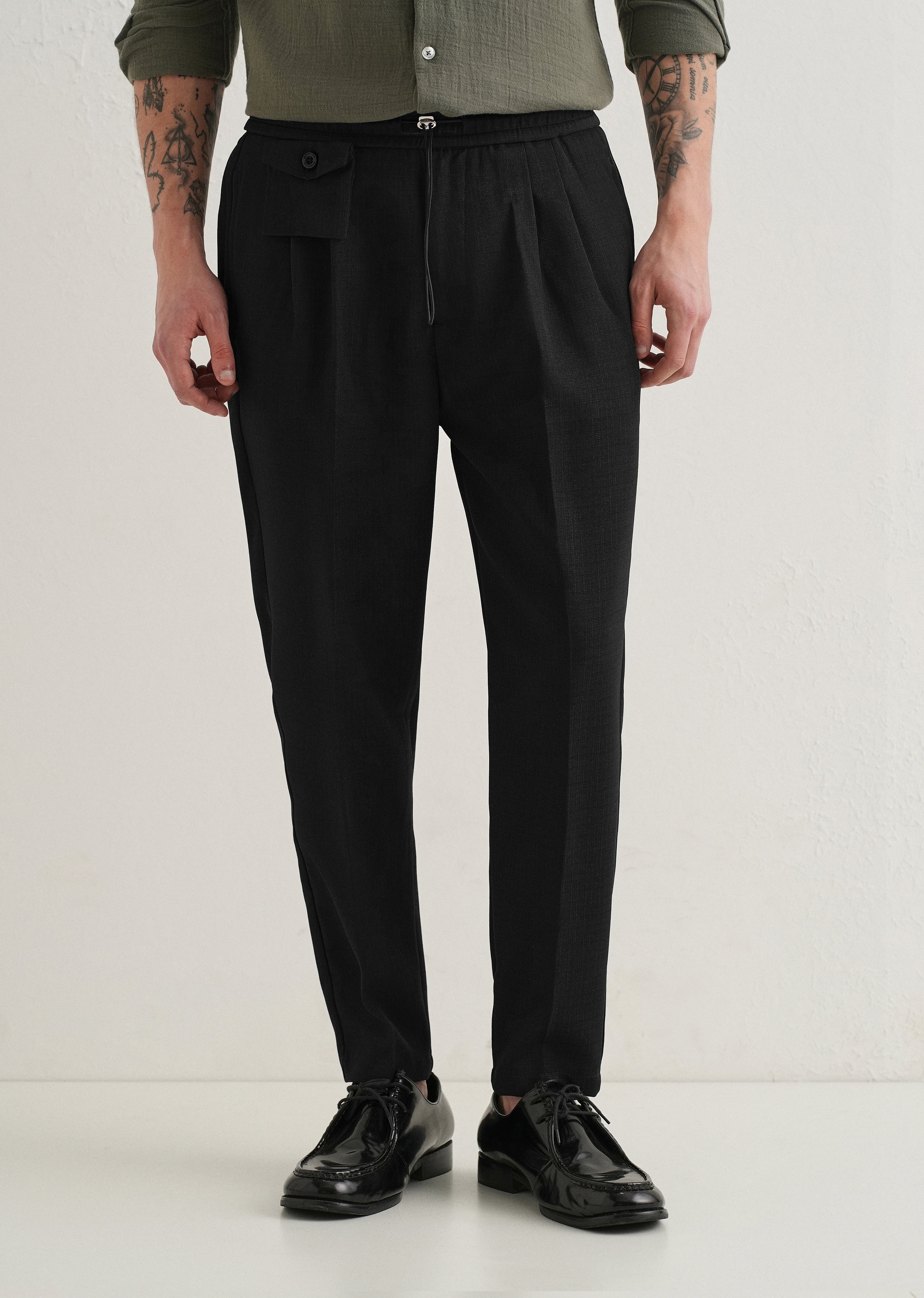 Black Pleated Korean Pant
