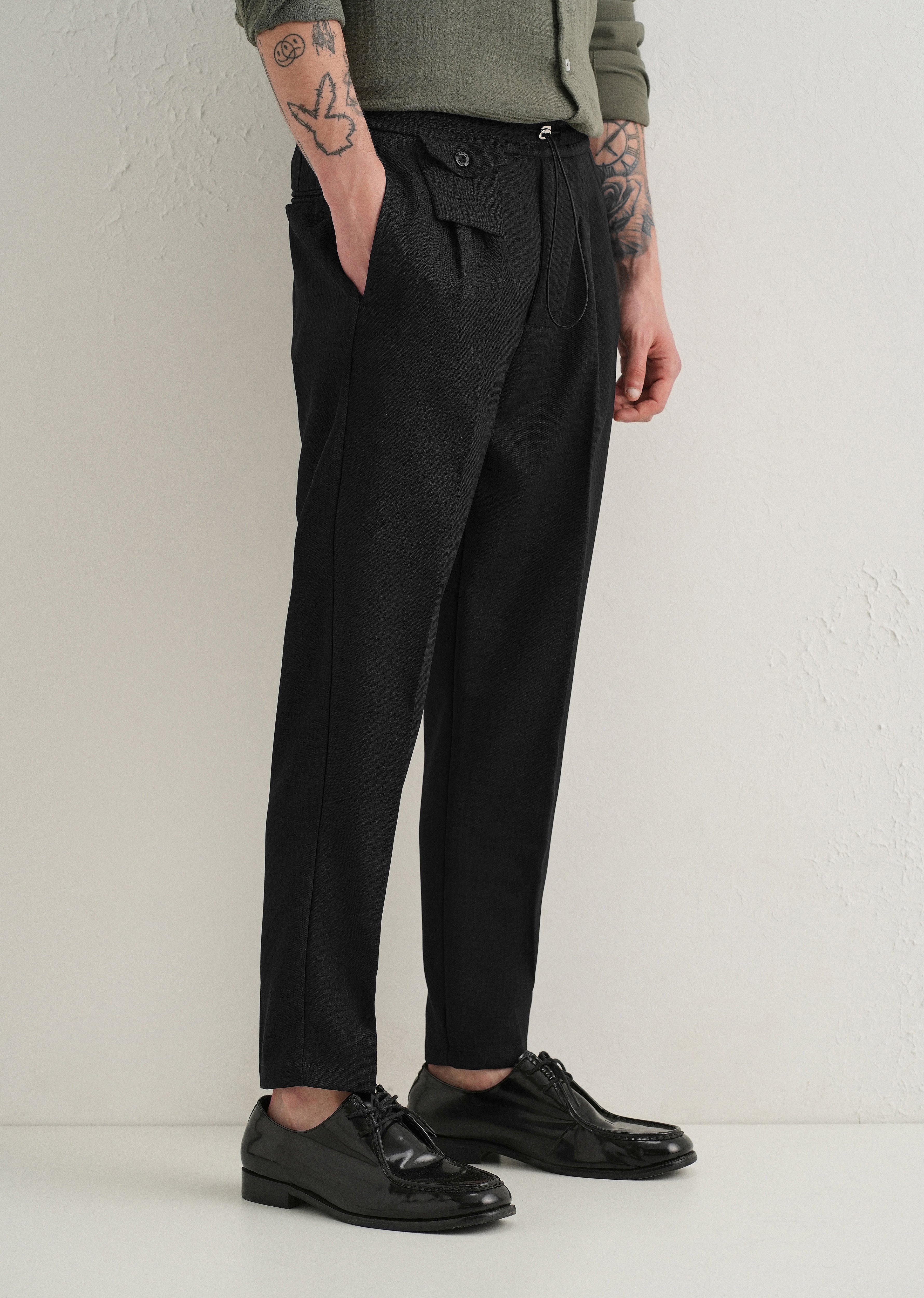 Black Pleated Korean Pant