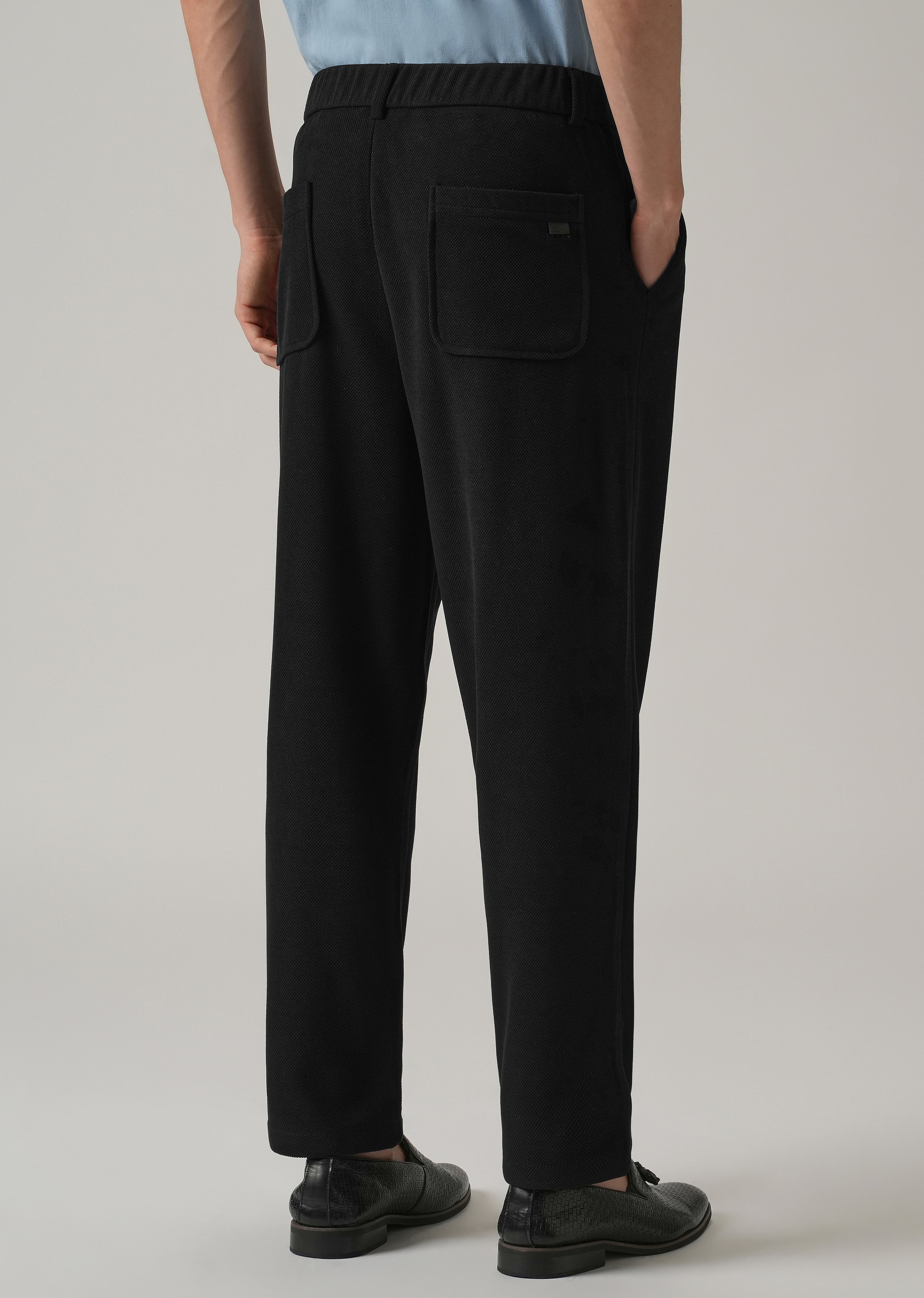 Black Textured Pleated Relaxed Fit Pant