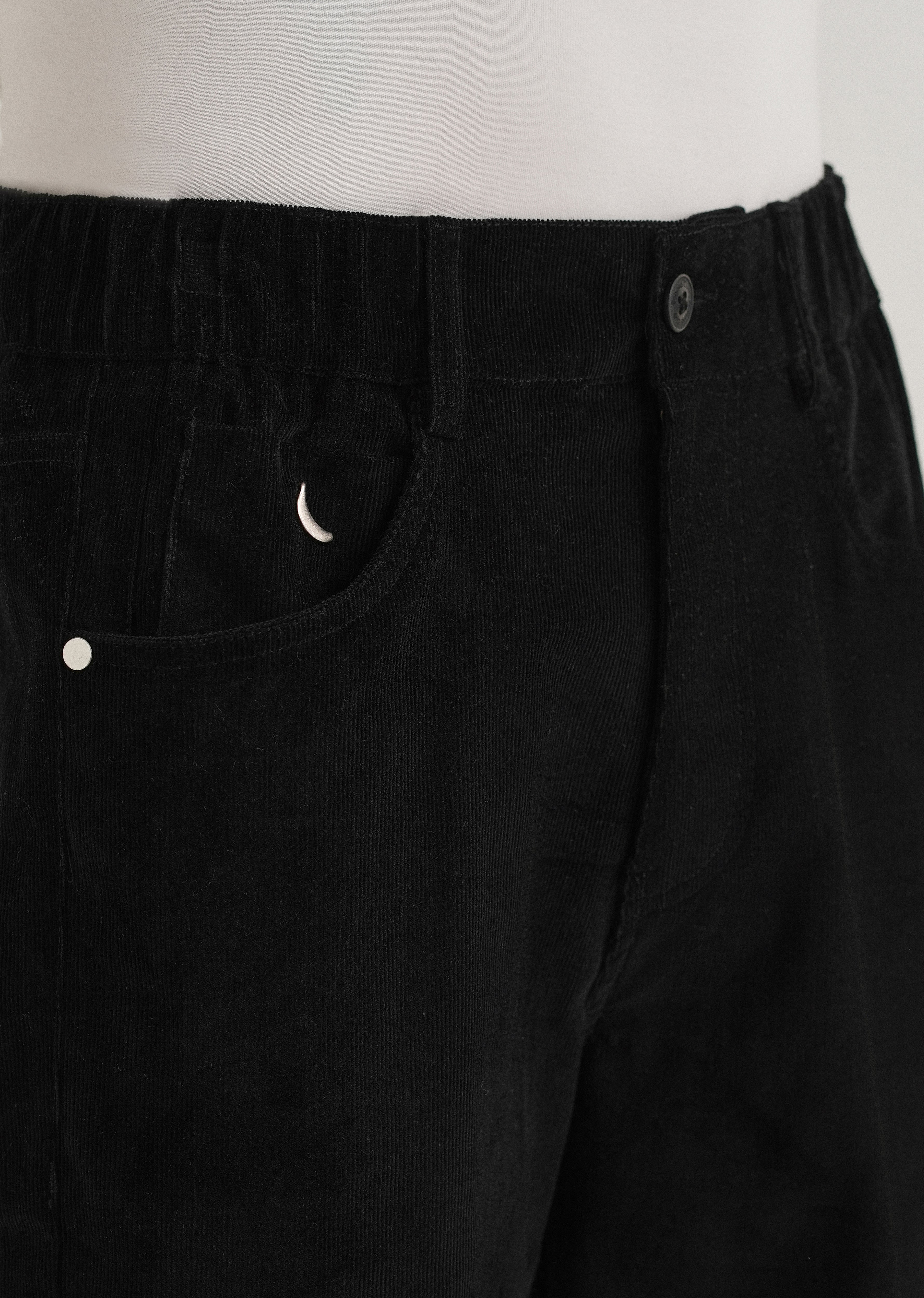 Black Semi-Elasticated Corduroy Pant