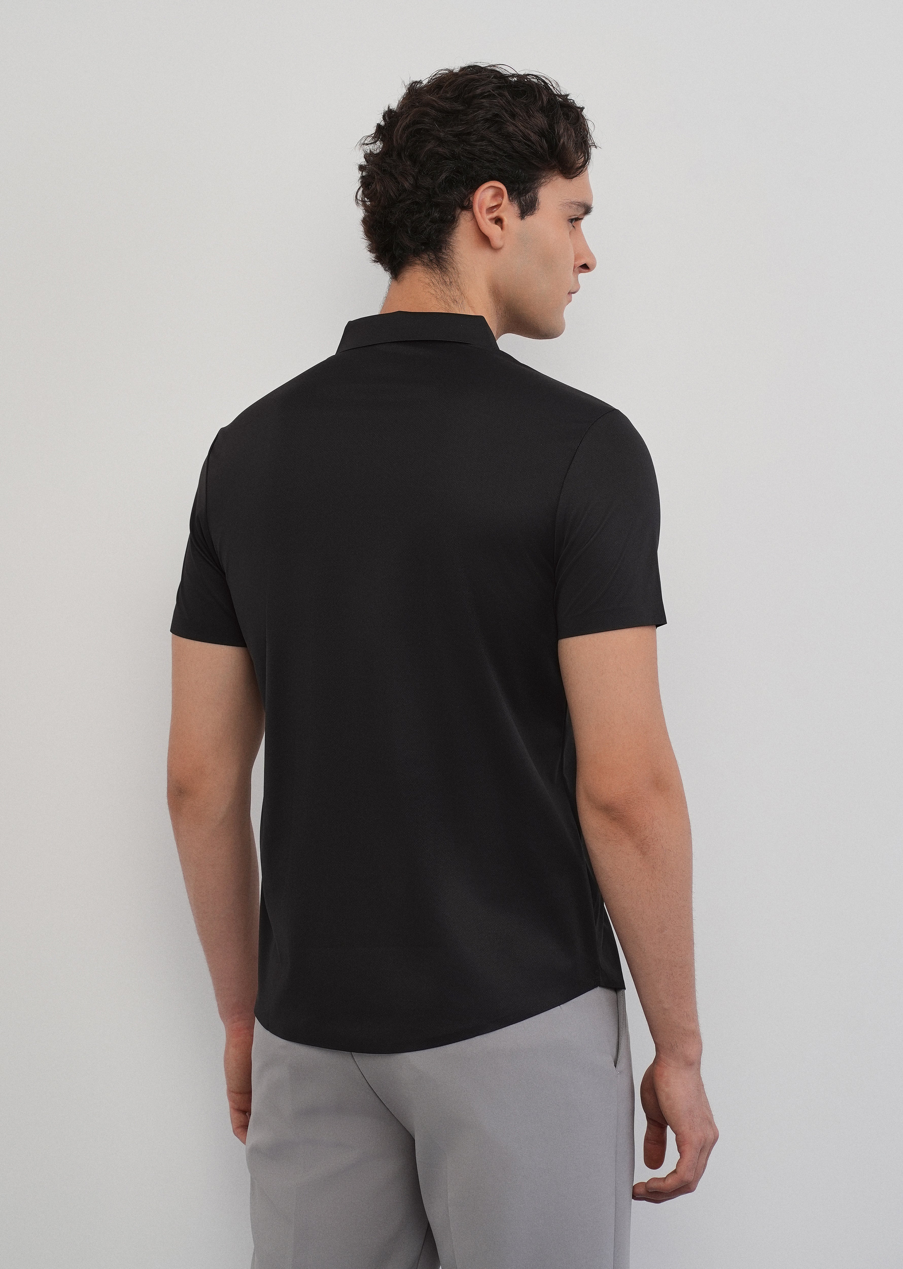 Black Stitchless Plain Half Sleeve Shirt