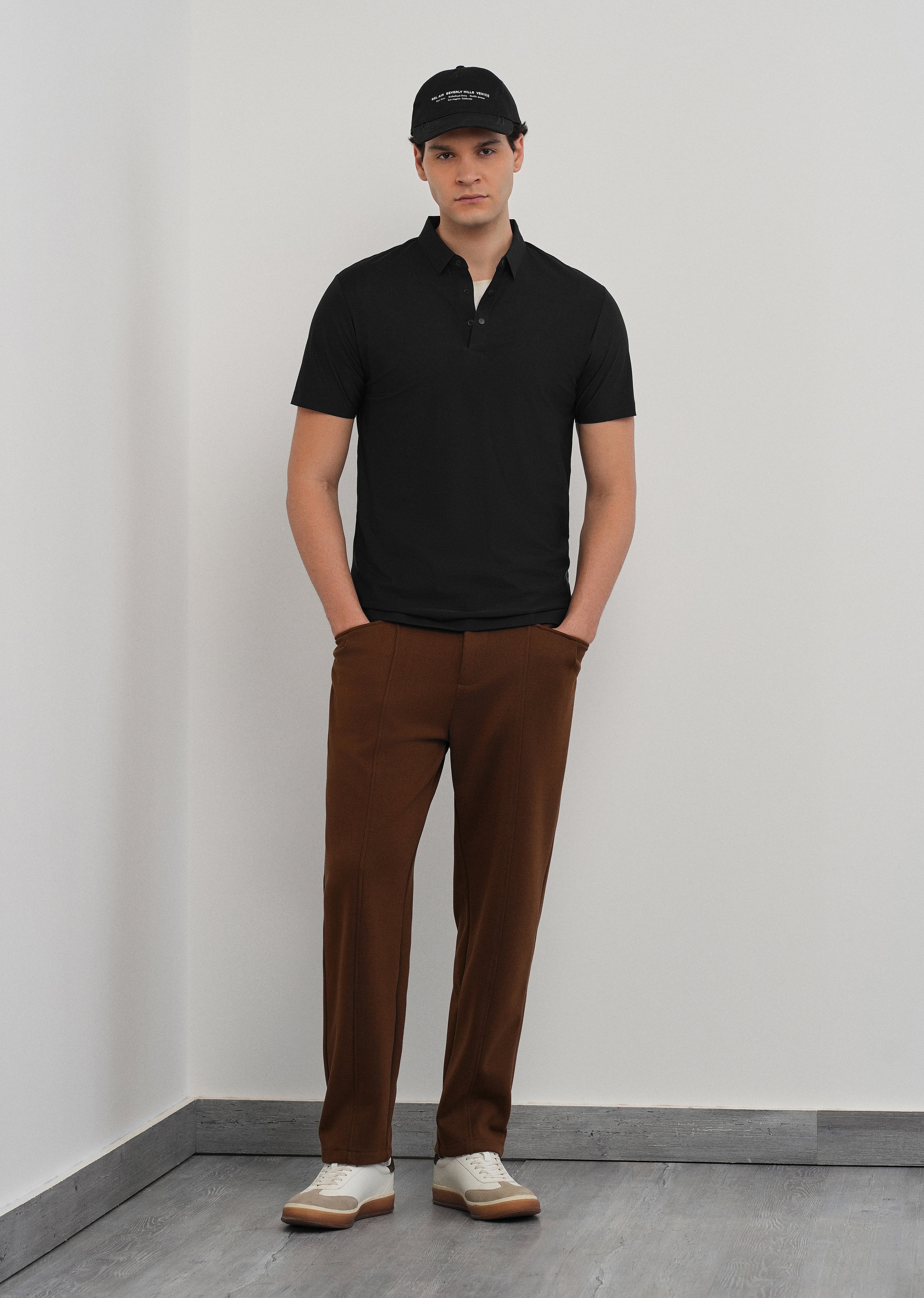 Black Stitchless Polo Collar T-Shirt