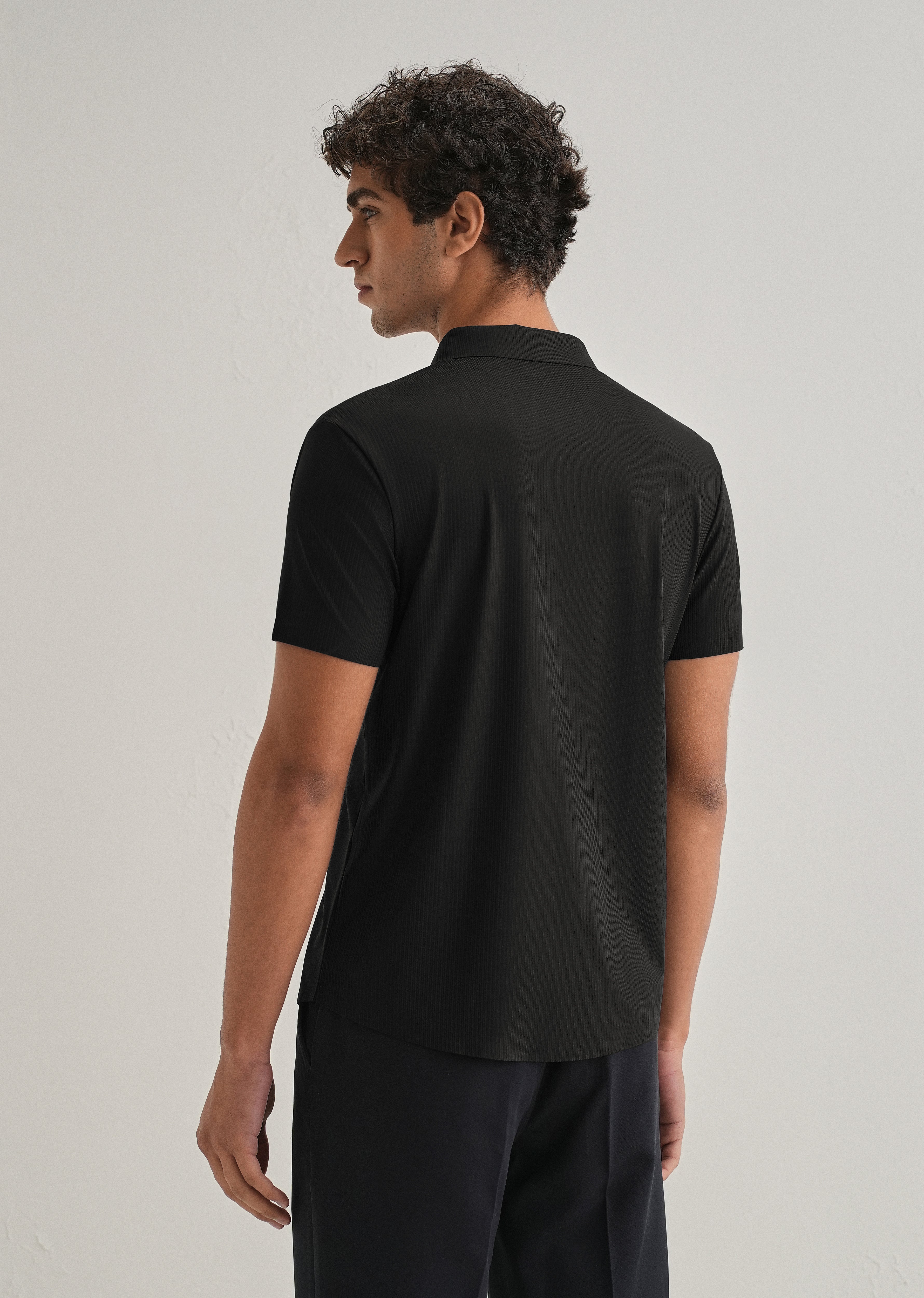 Black Stripe Seamless Shirt