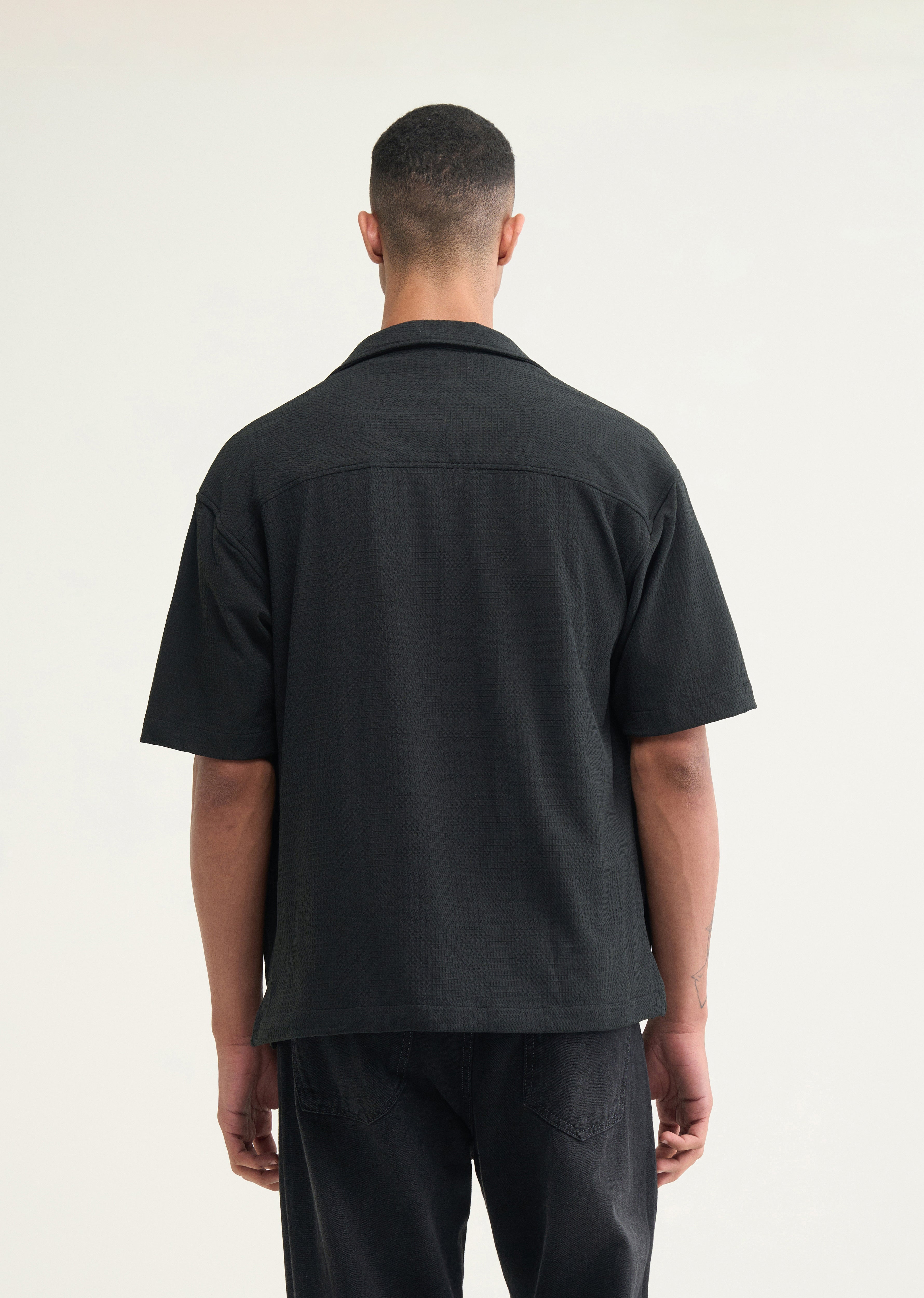 Black Knitted Boxy Shirt
