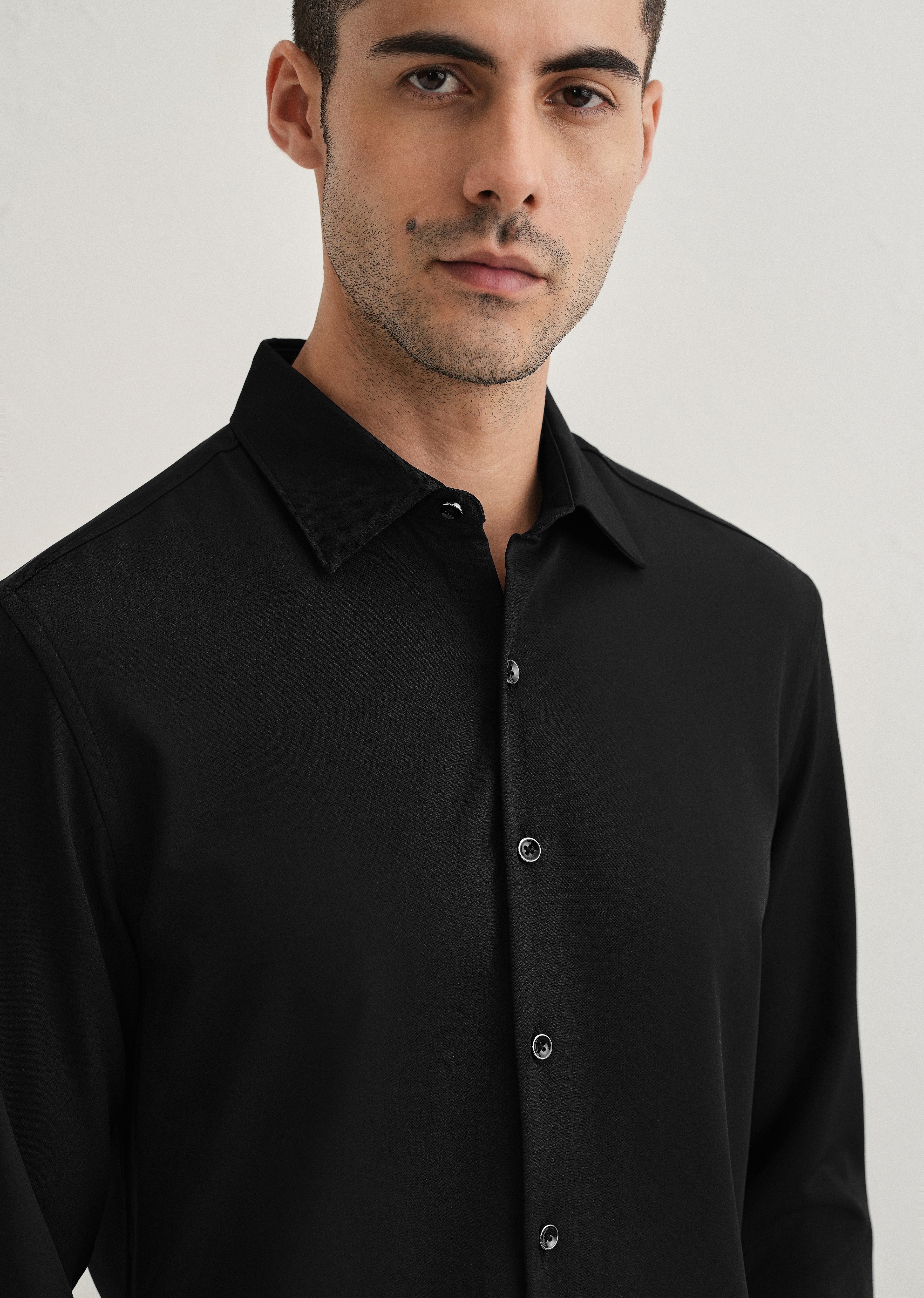 Black Wrinkle Free Stitchless Placket Shirt