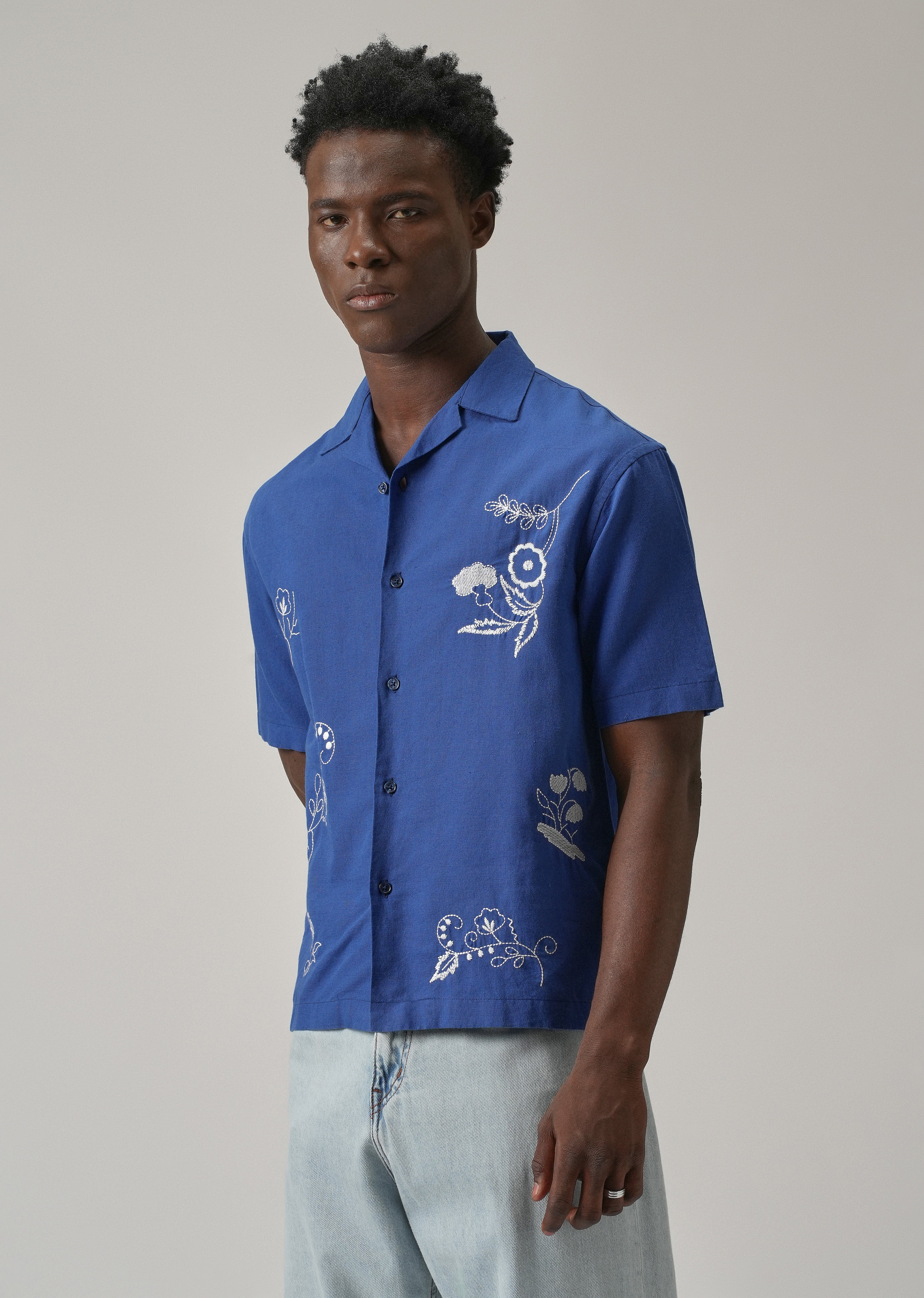 Blue Pattern Embroidery Linen Shirt