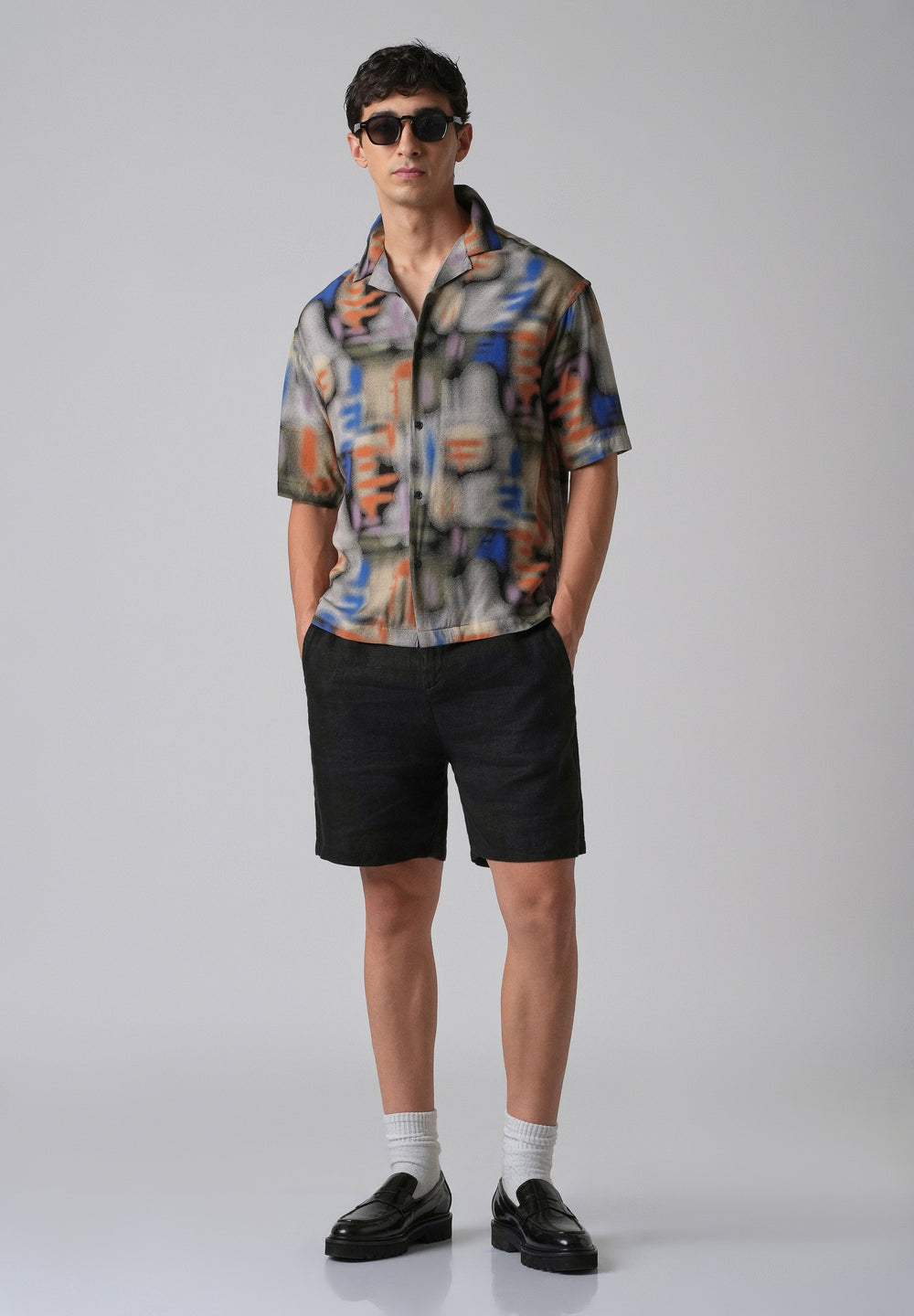 Blurry Graphic Oversized Feather Shirt