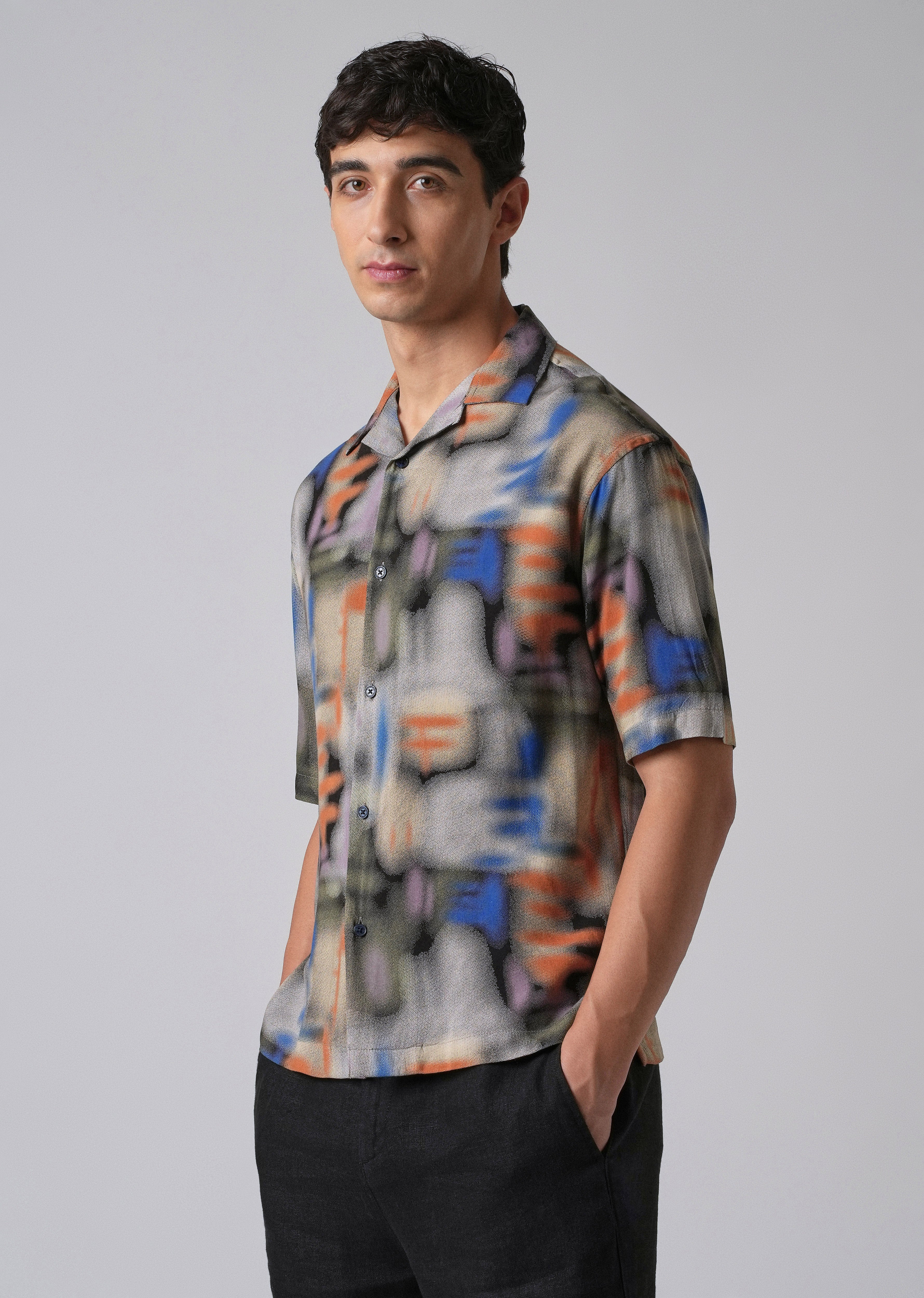 Blurry Graphic Oversized Feather Shirt