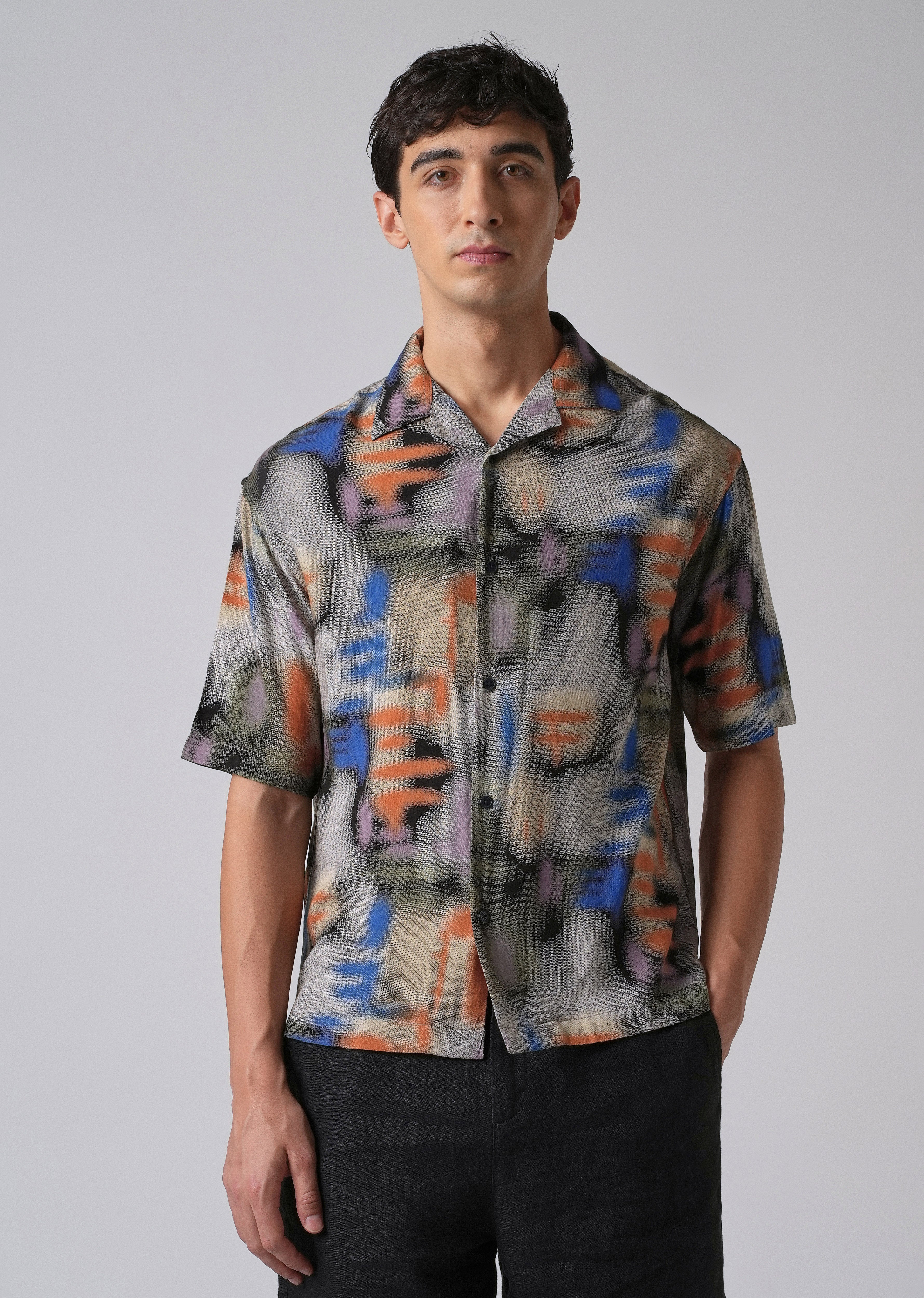 Blurry Graphic Oversized Feather Shirt