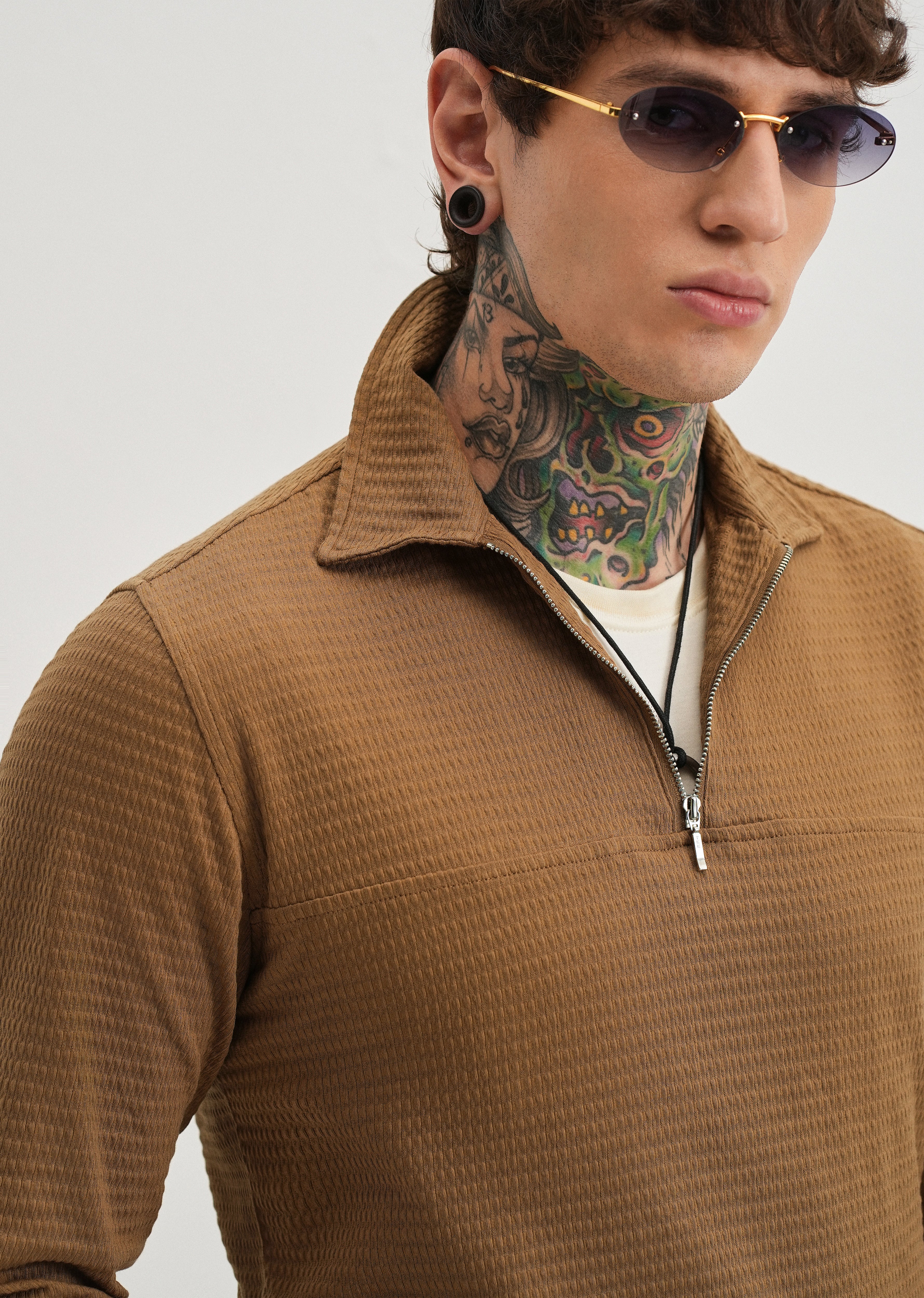 Brown Zipper Polo Knit T-shirt