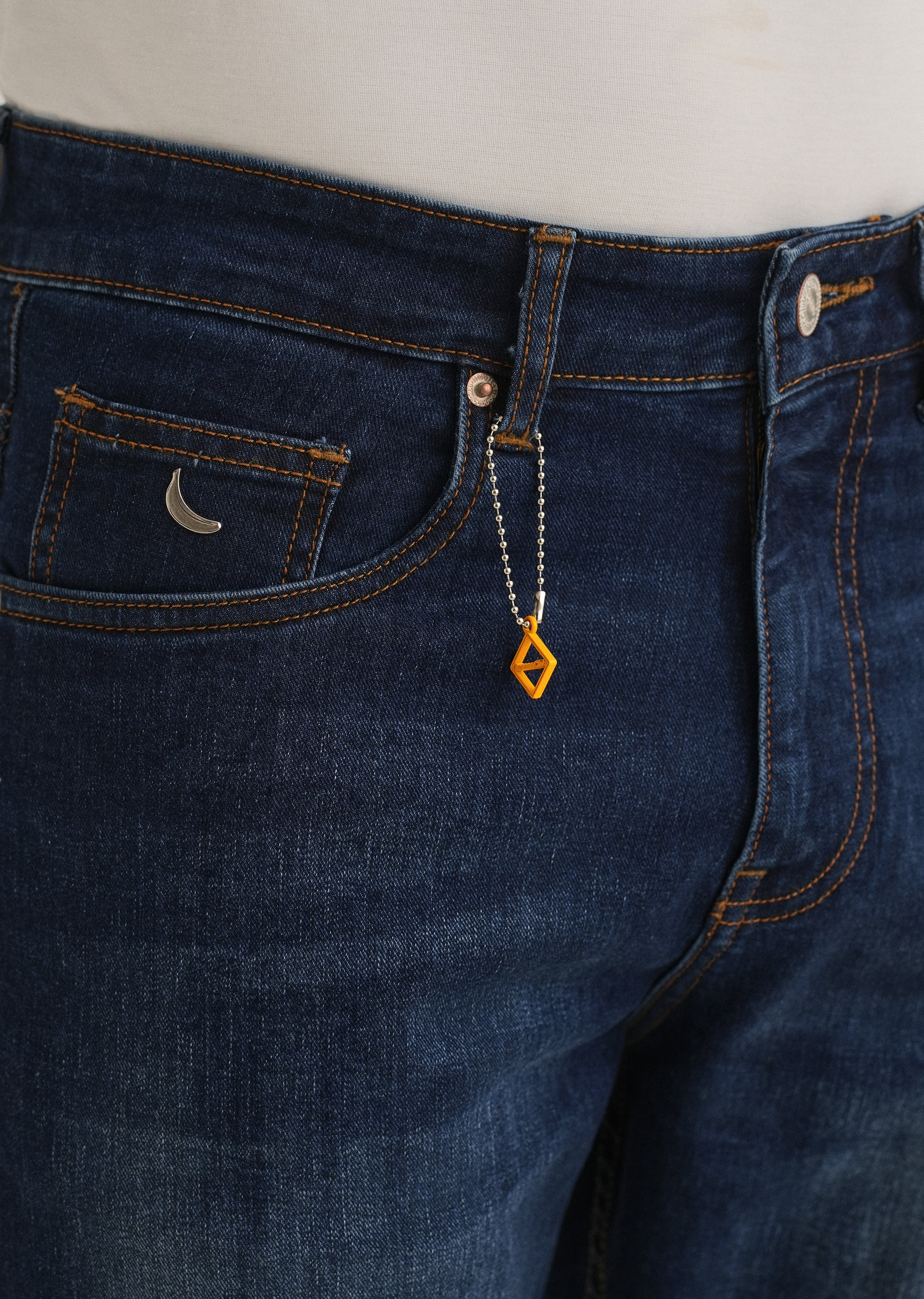 Classic Indigo Straight jeans