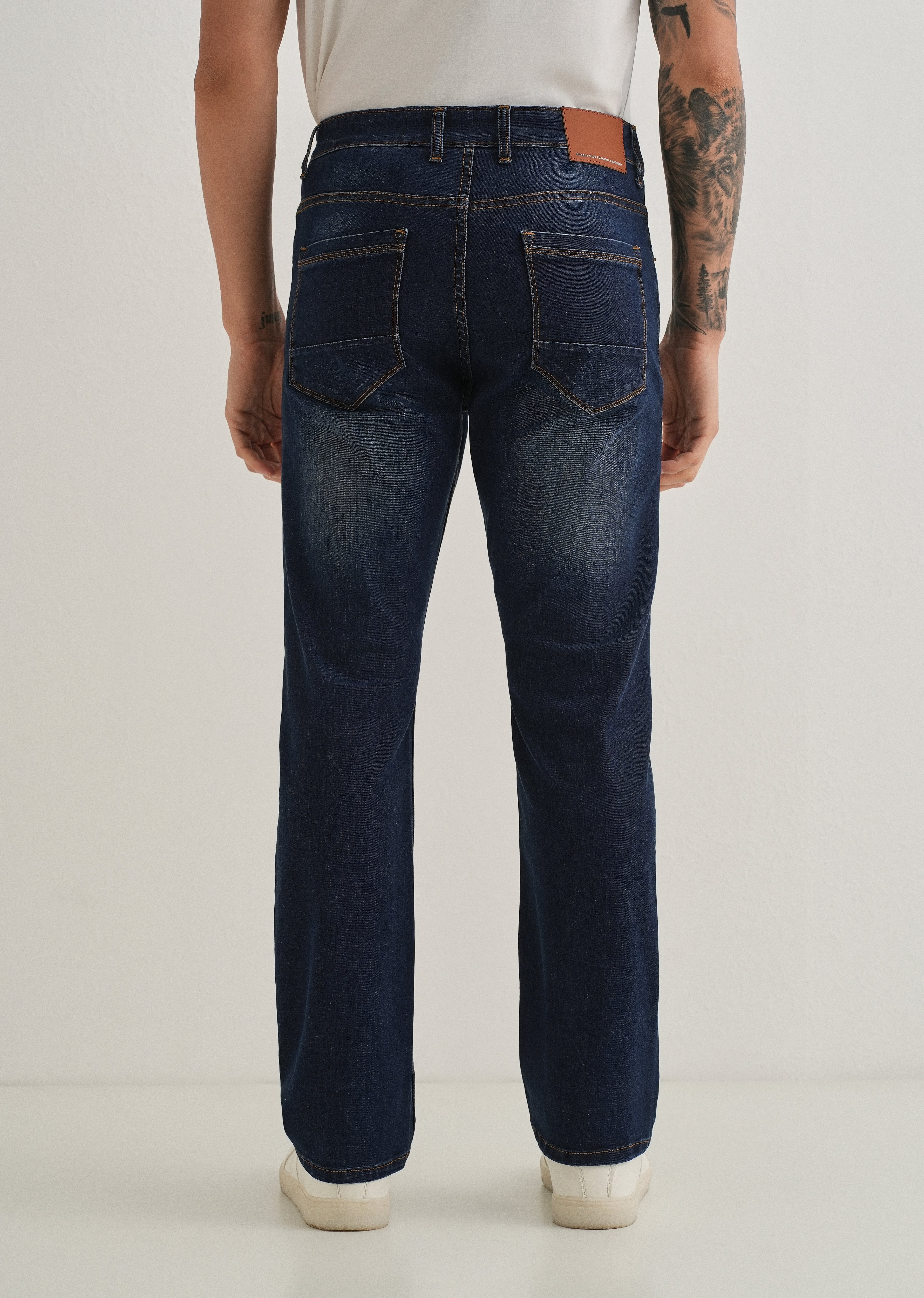 Classic Indigo Straight jeans