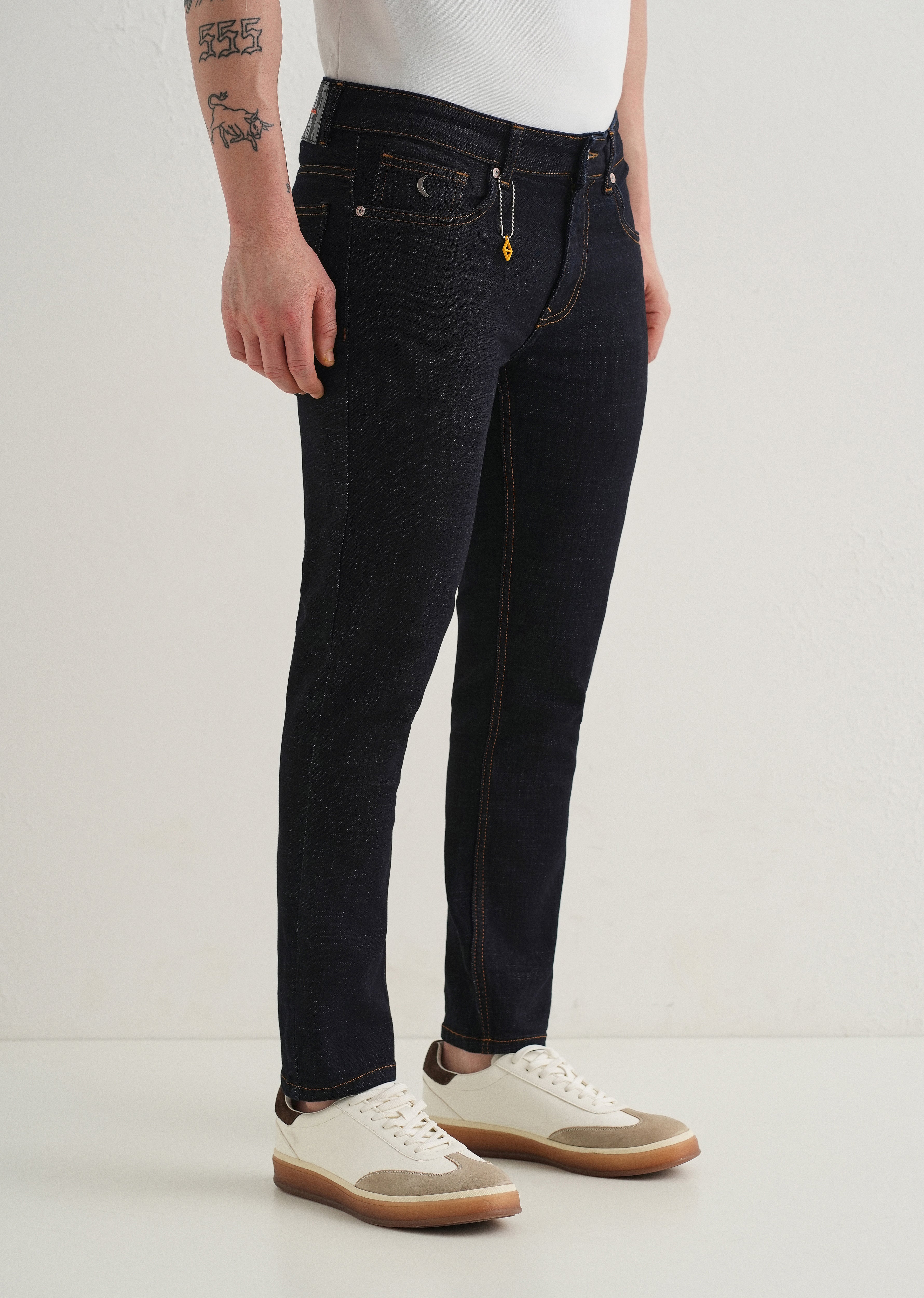 Dark Blue Mid Rise Carrot Fit Jeans