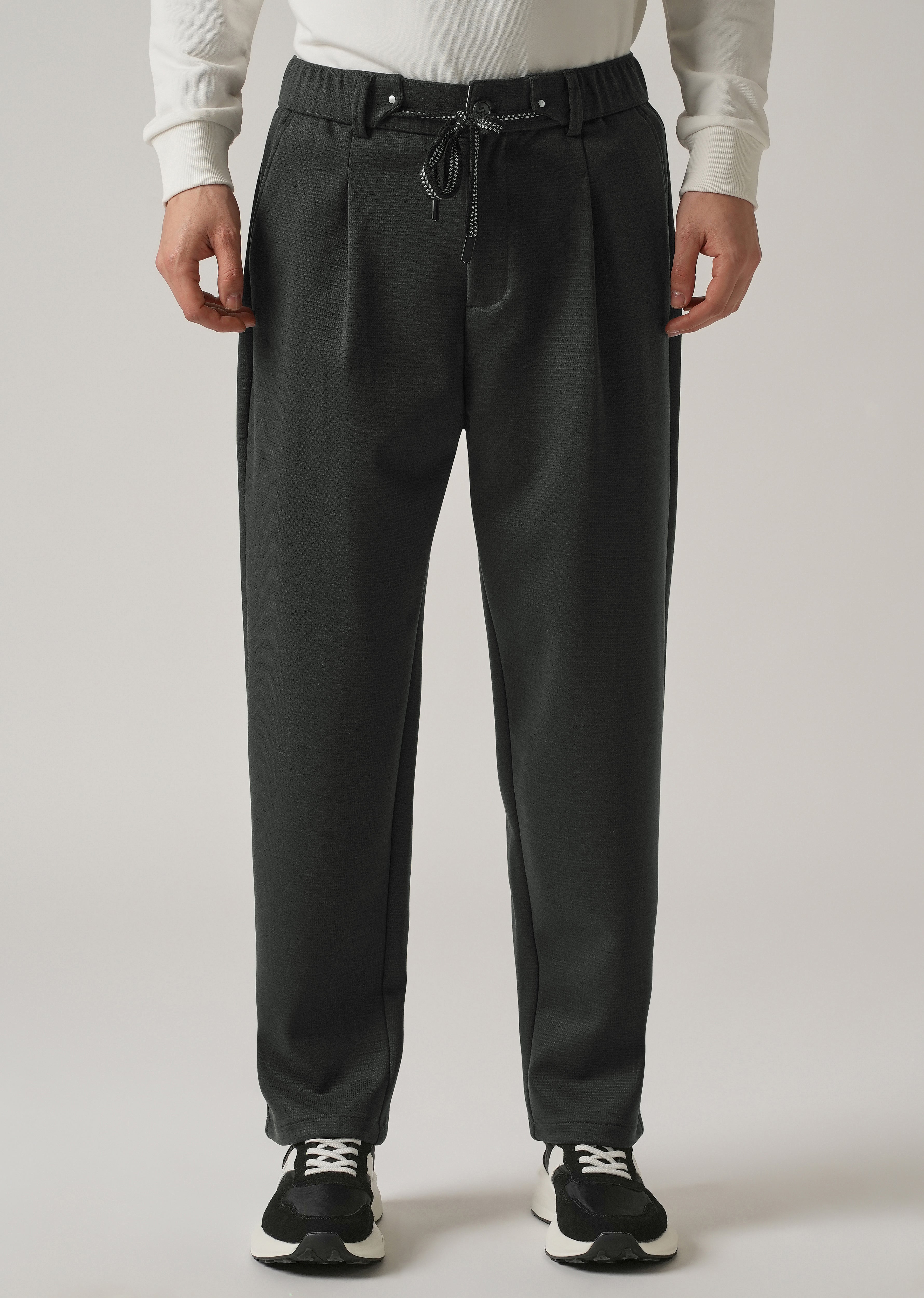 Dark Grey Textured Pleated Drawstring Pant