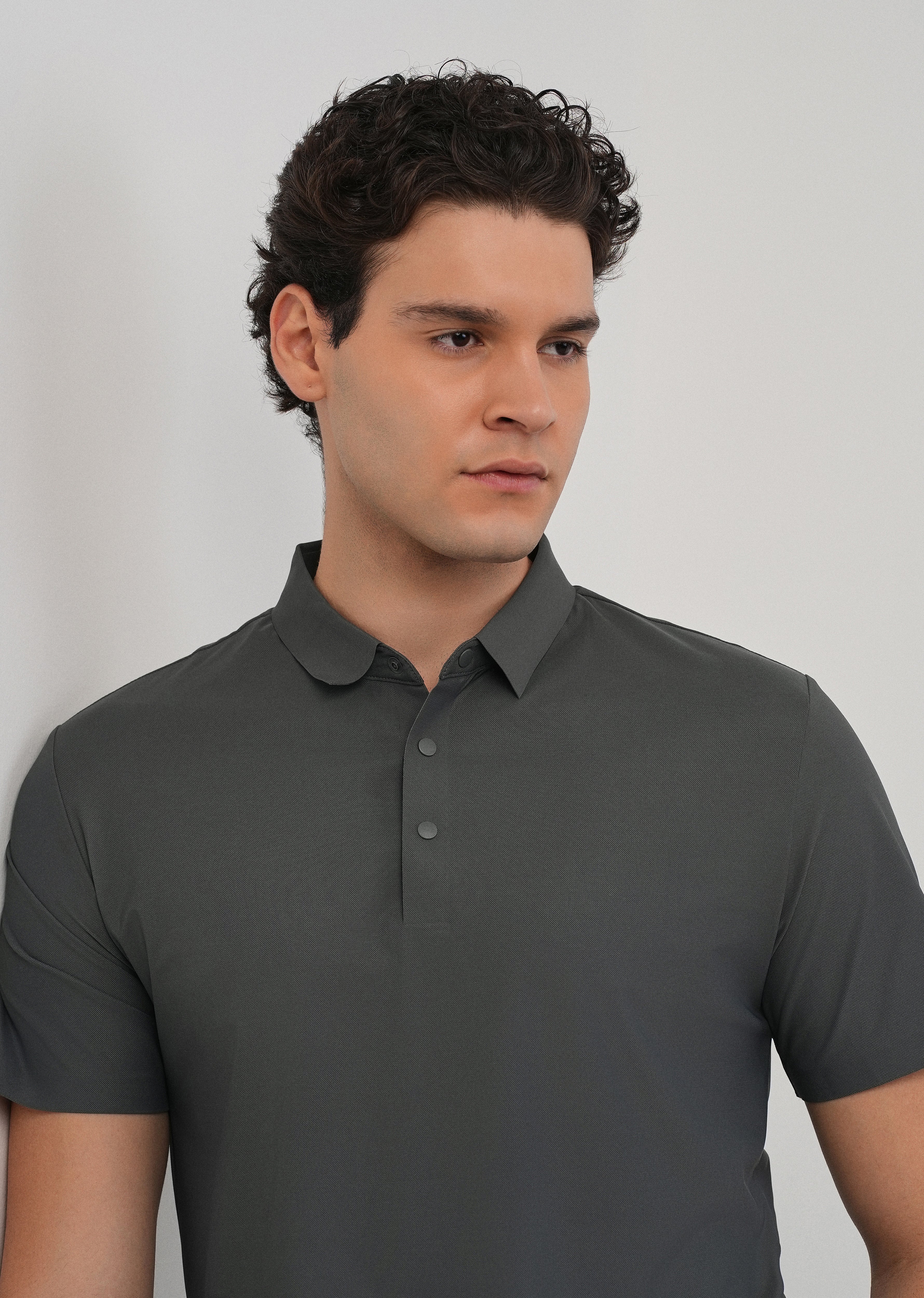 Dark Grey Stitchless Polo Collar T-Shirt