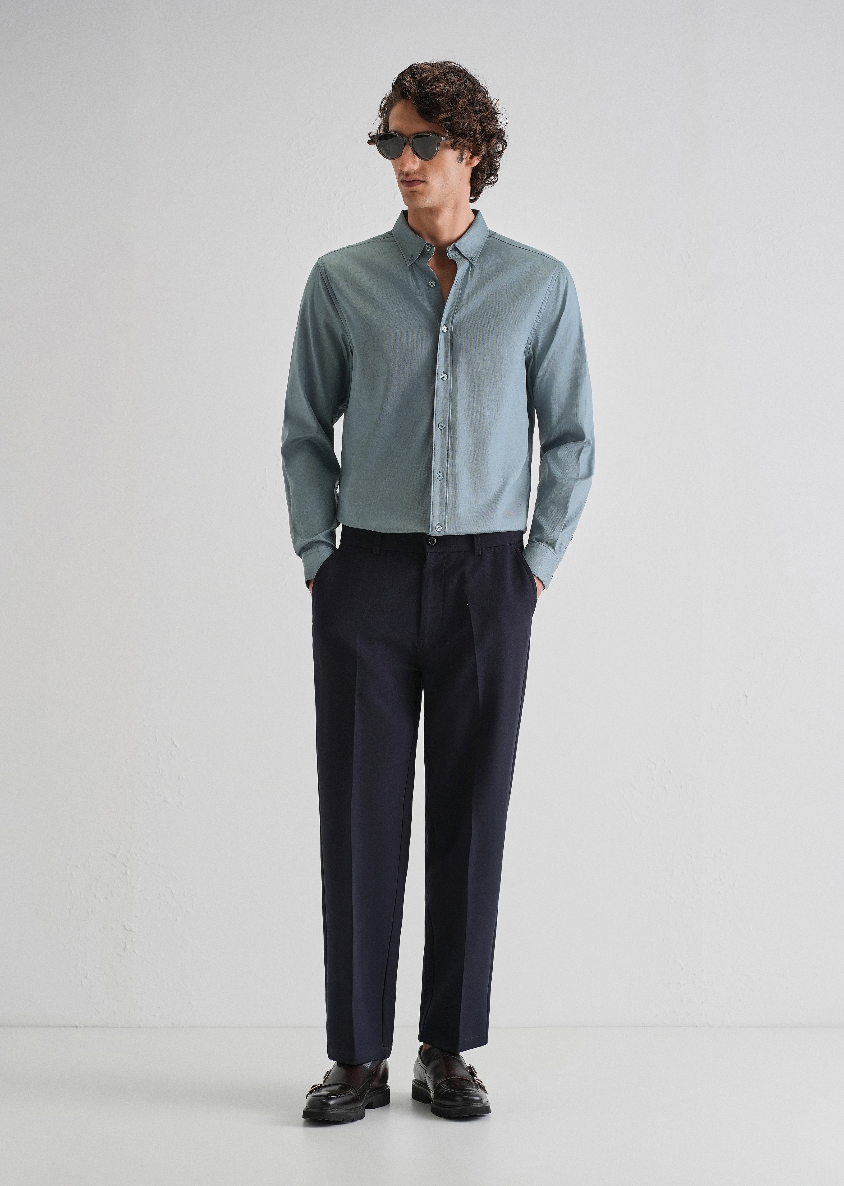 Fairview Blue Plain Blended Cotton Regular Fit Shirt