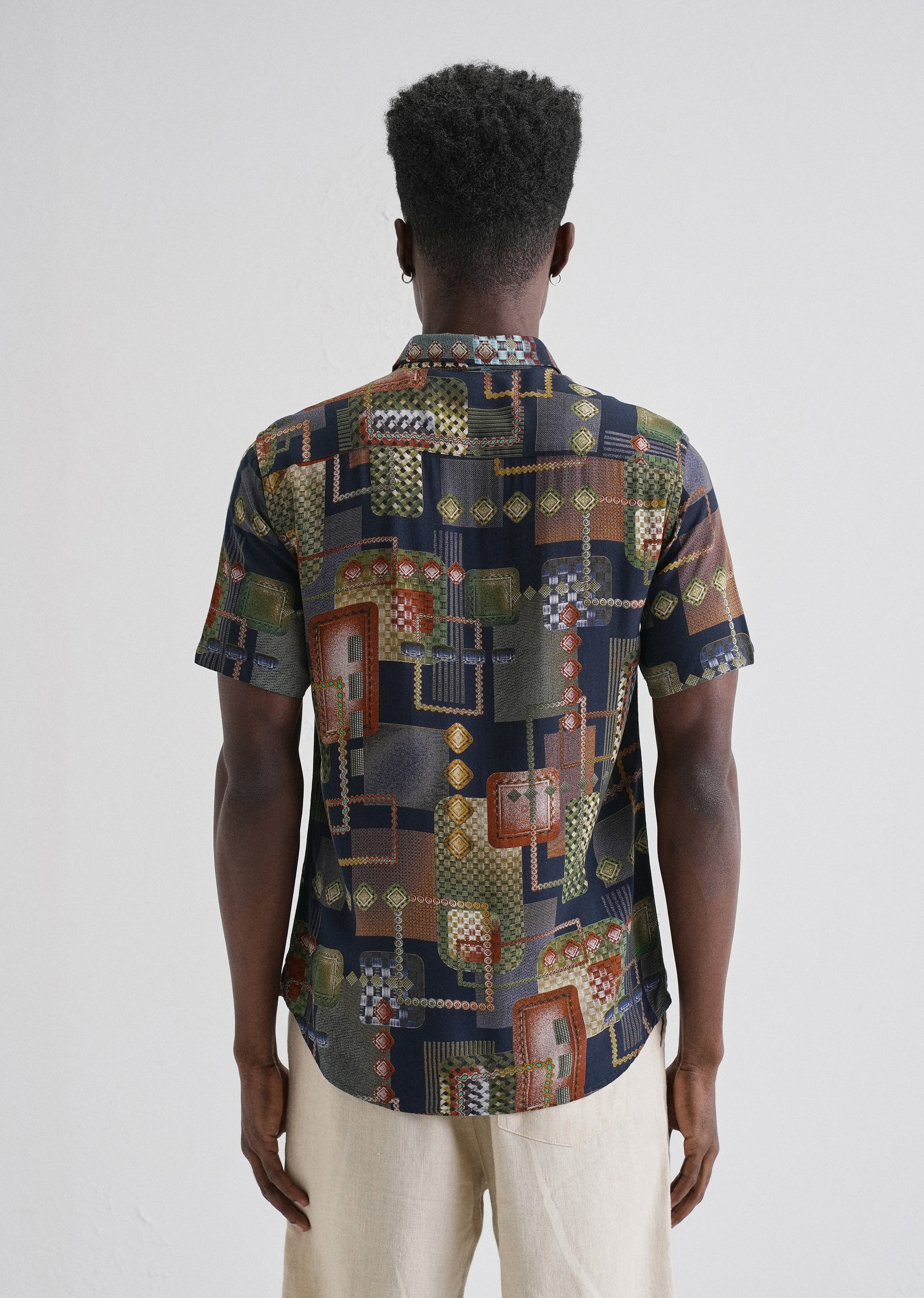 Geo Precision Feather shirt