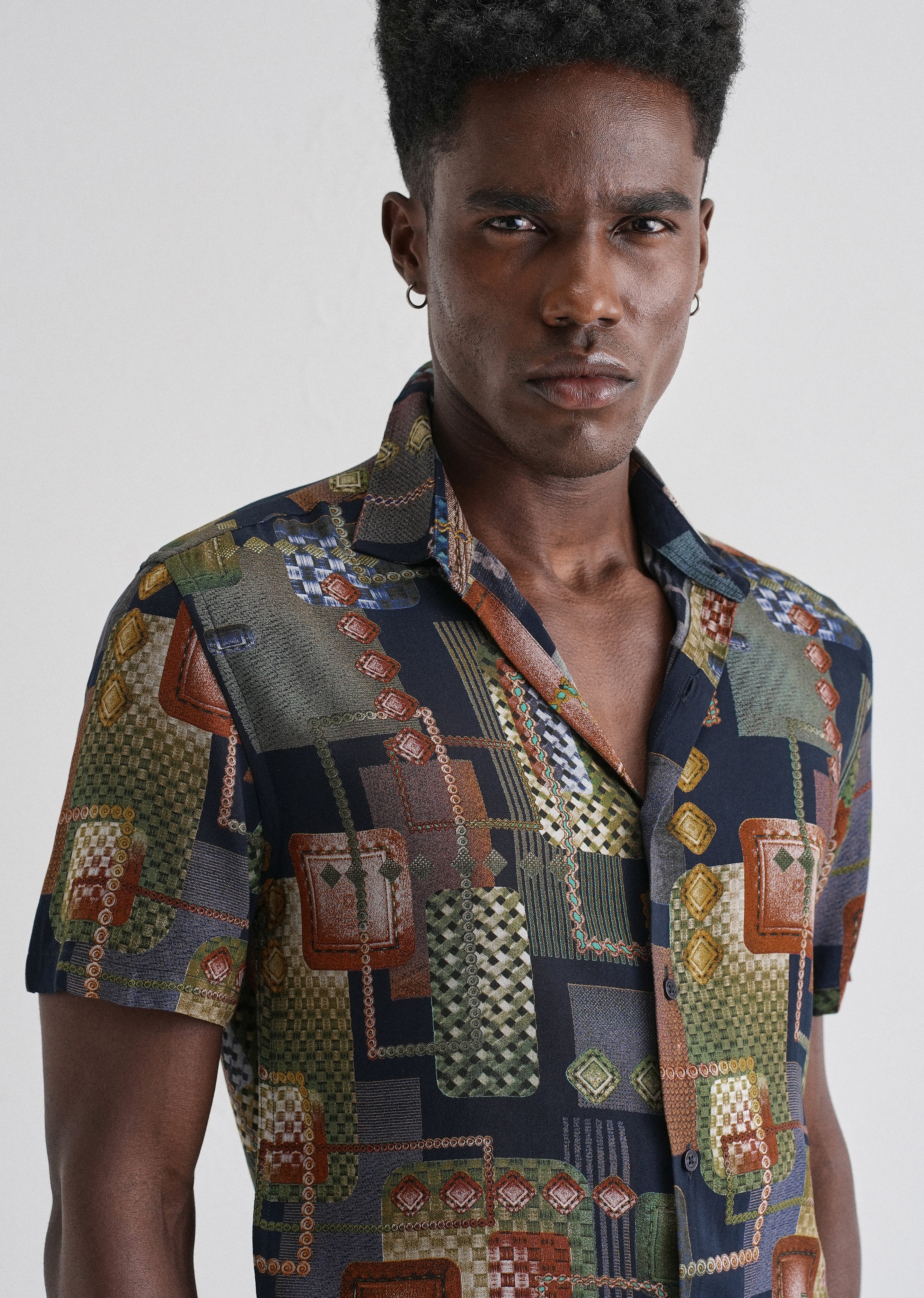 Geo Precision Feather shirt