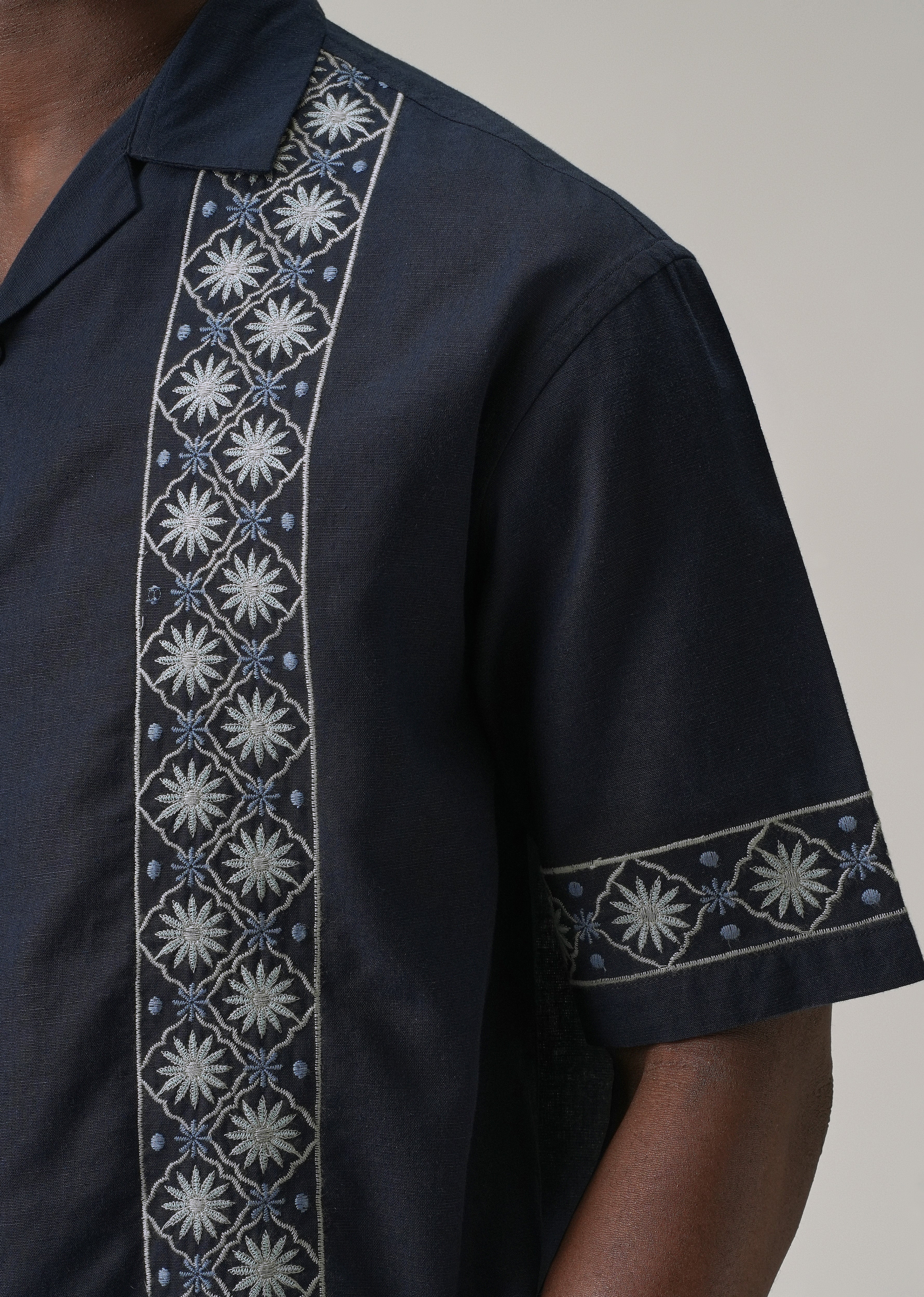 Geometric Embroidery Linen Shirt