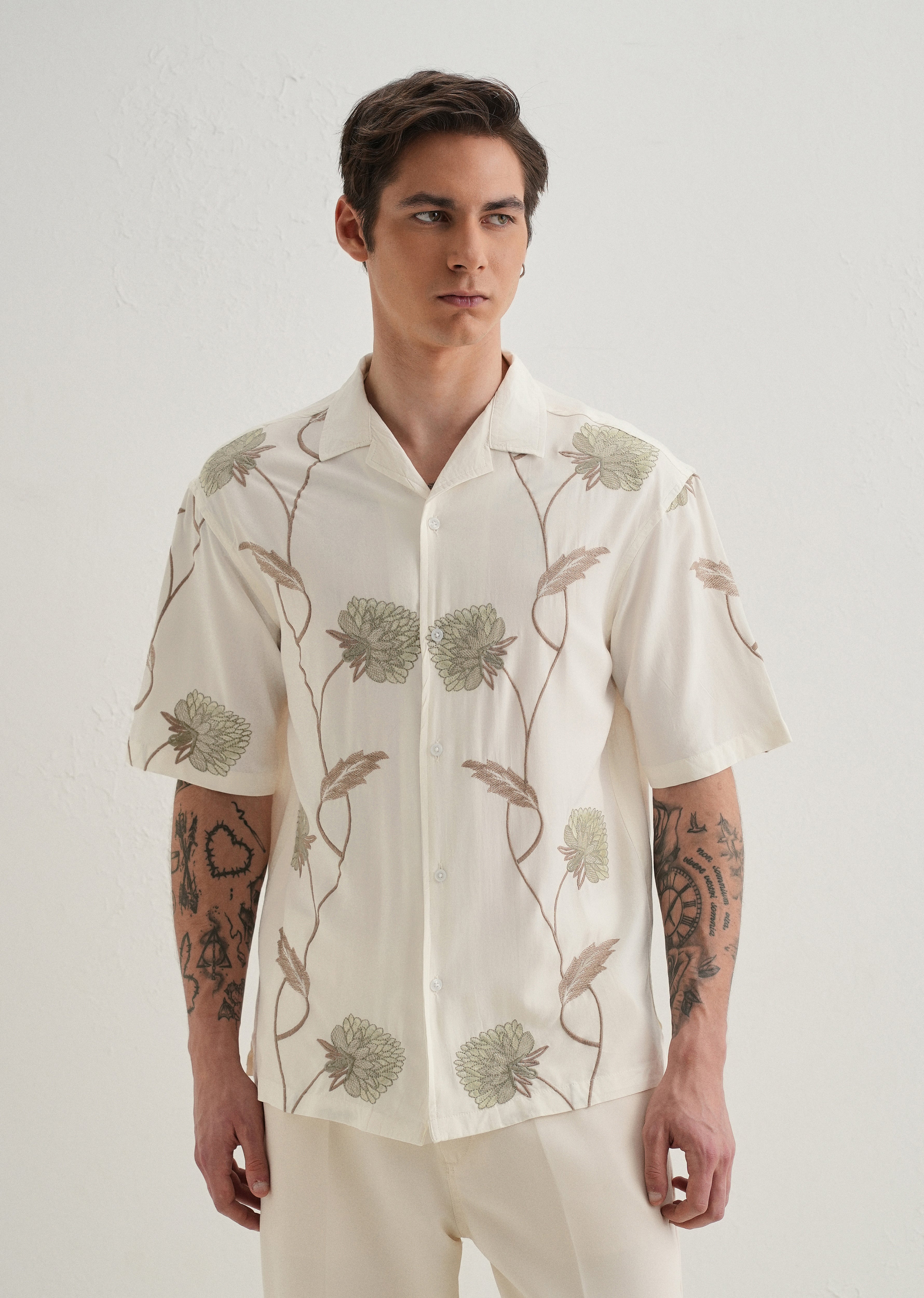 Green Floral Front Embroidery Shirt