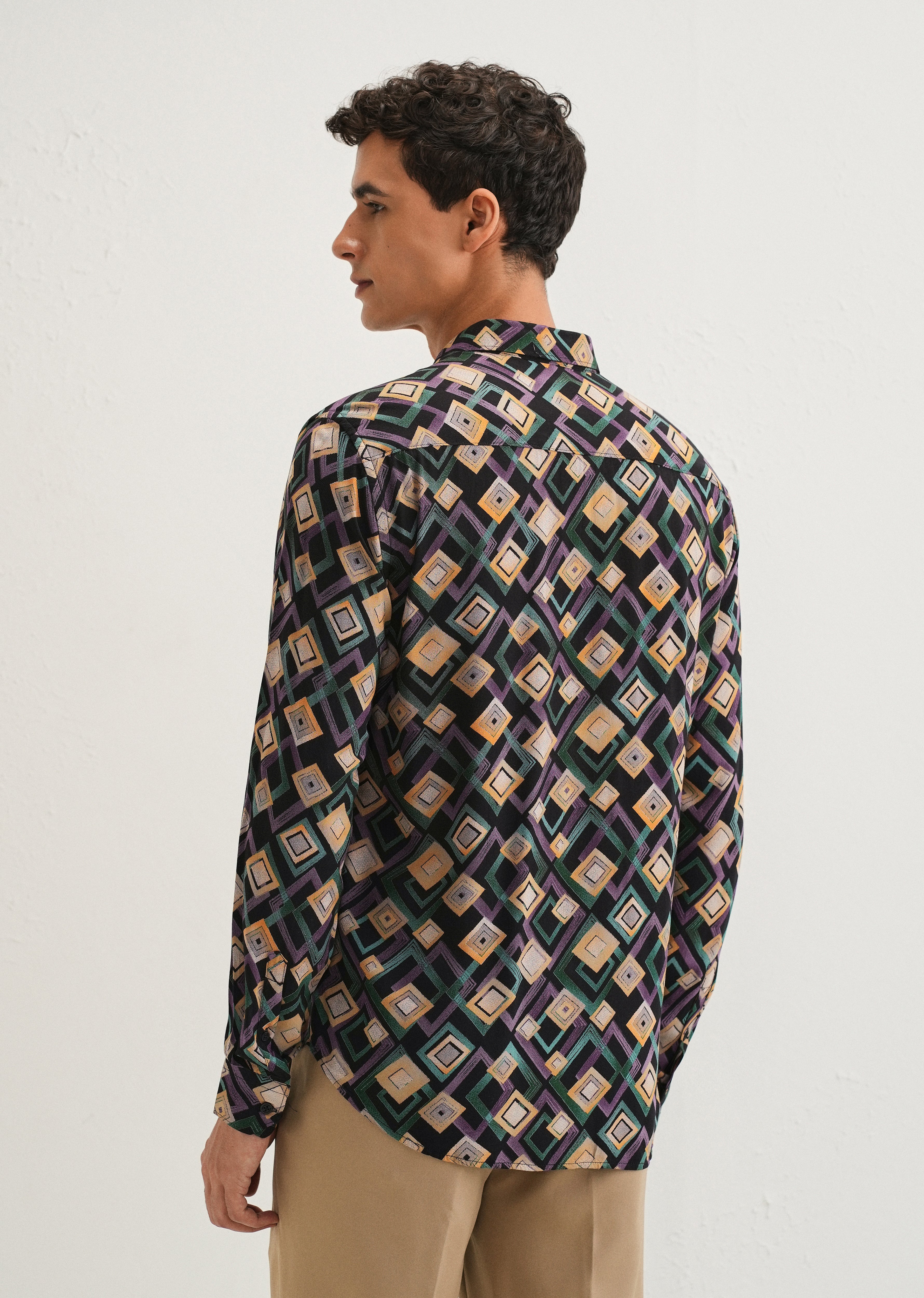 Green Geometric Feather Shirt