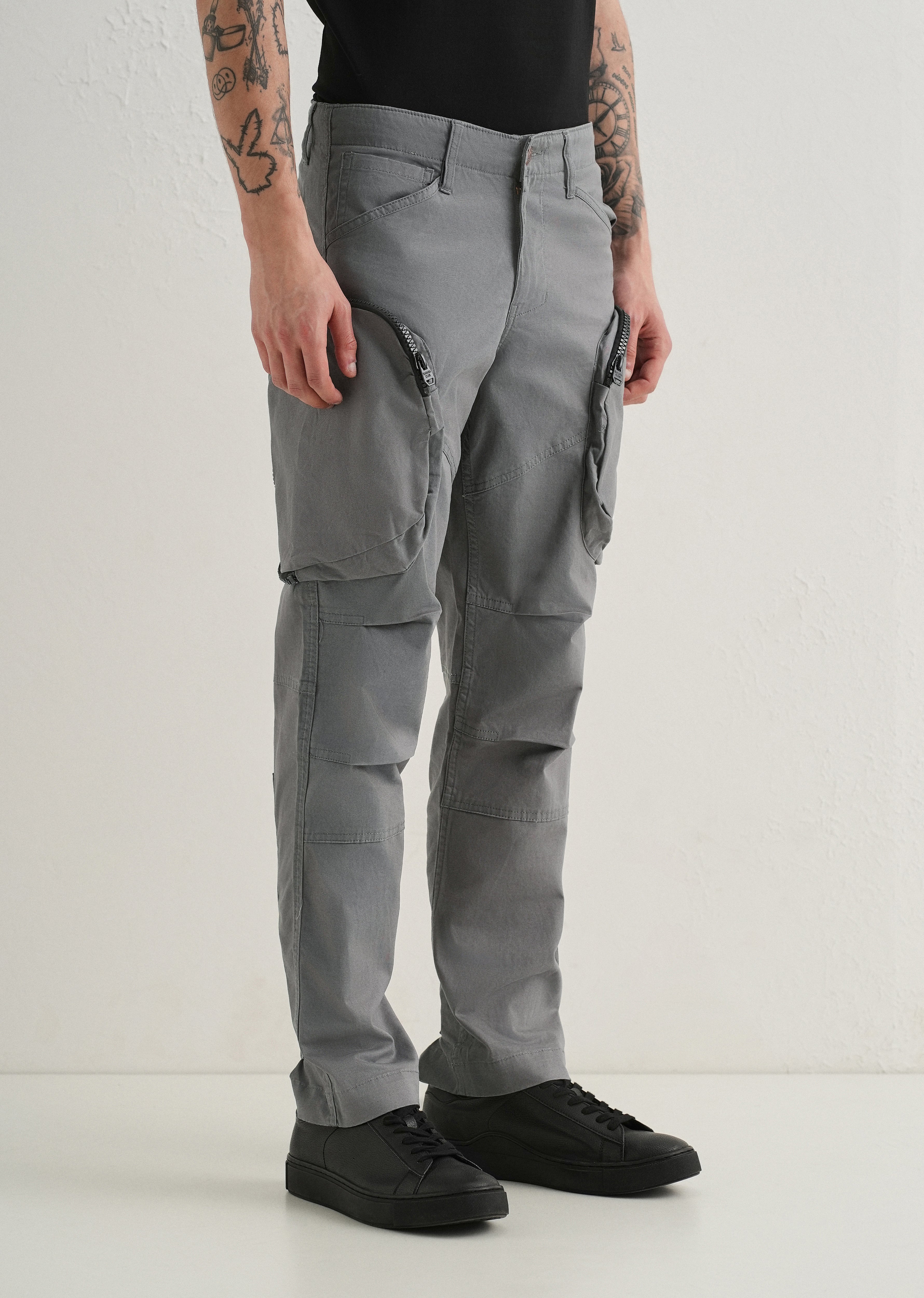 Gris Gray Zipper Cargo Pant