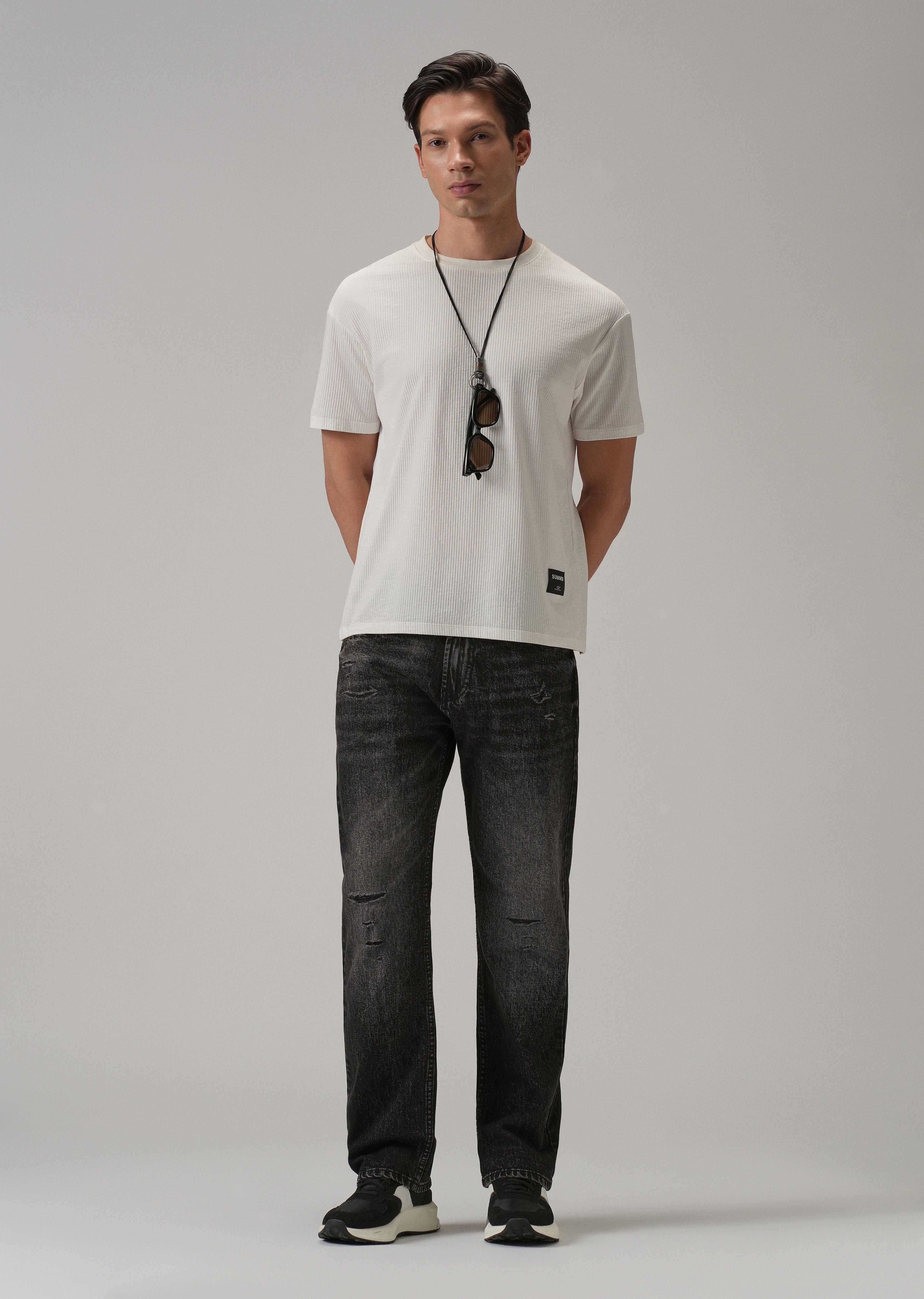 High Fade Ripped Black Straight Fit Jeans