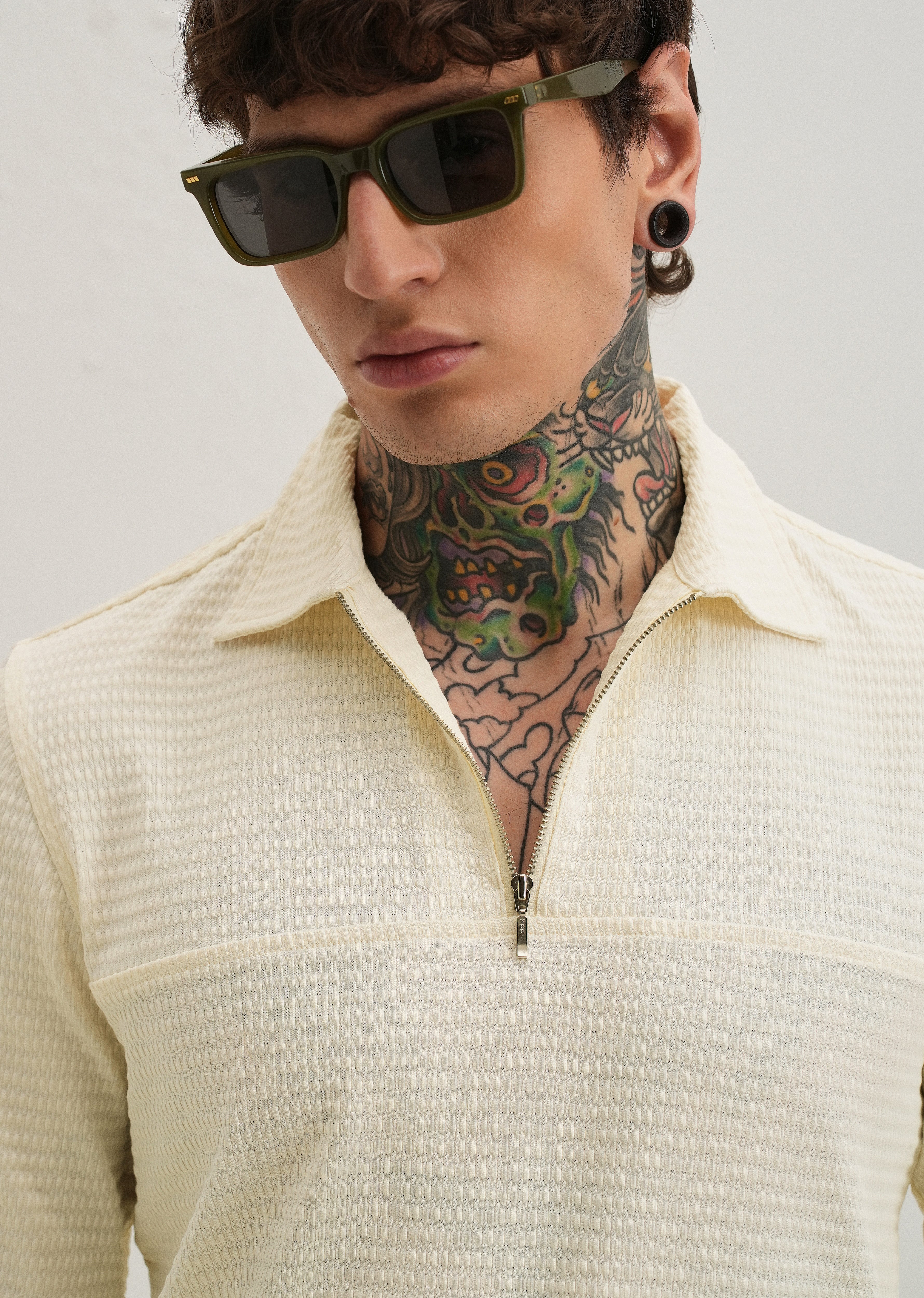 Ivory Cream Zipper Polo Knit T-shirt