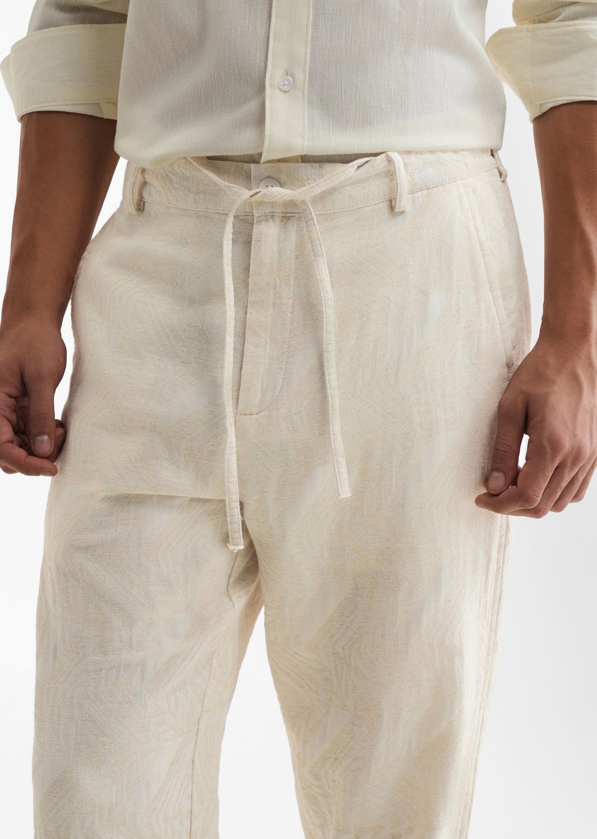 Ivory Geometric Jacquard Pant