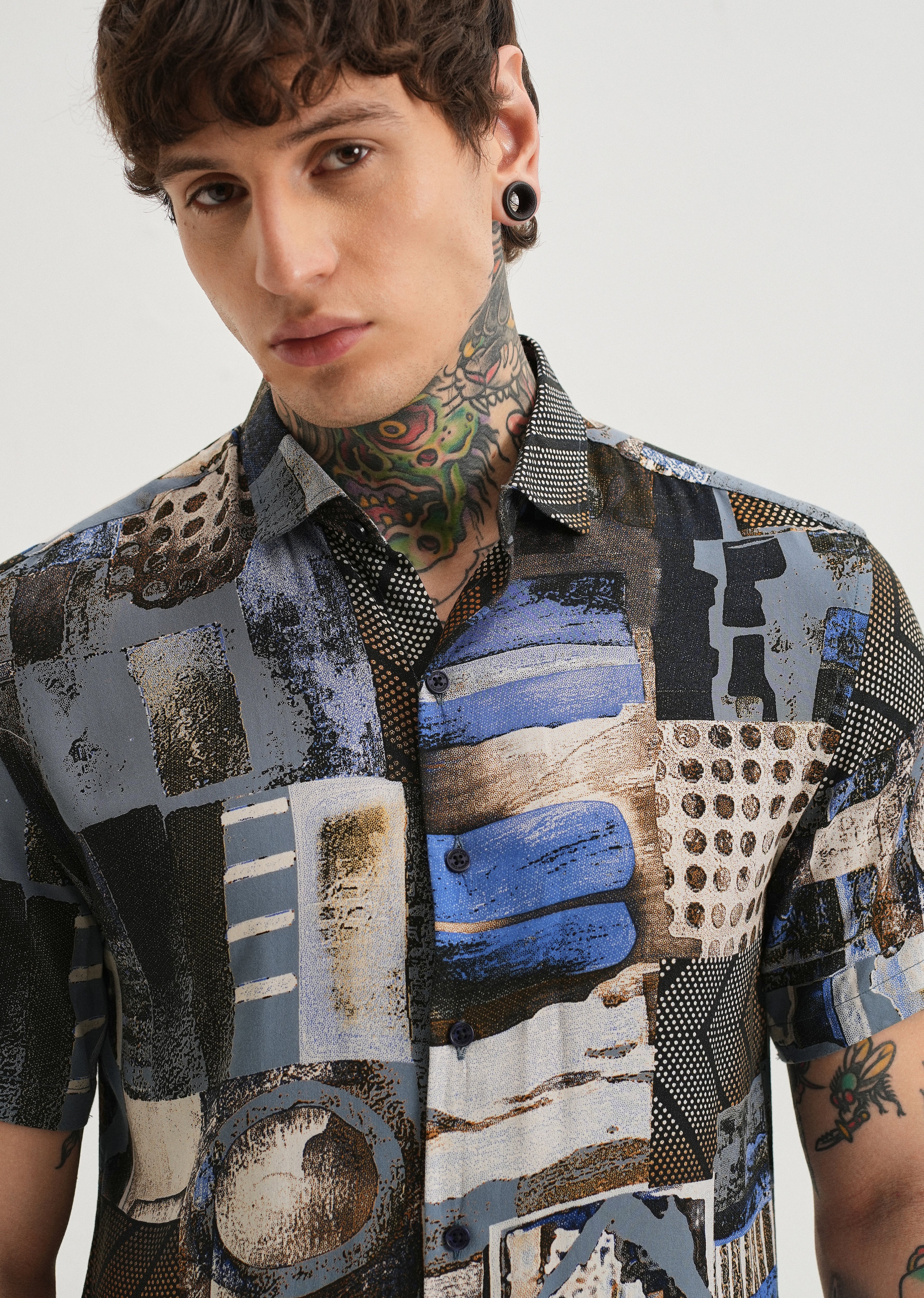 Lattice Blue Feather shirt