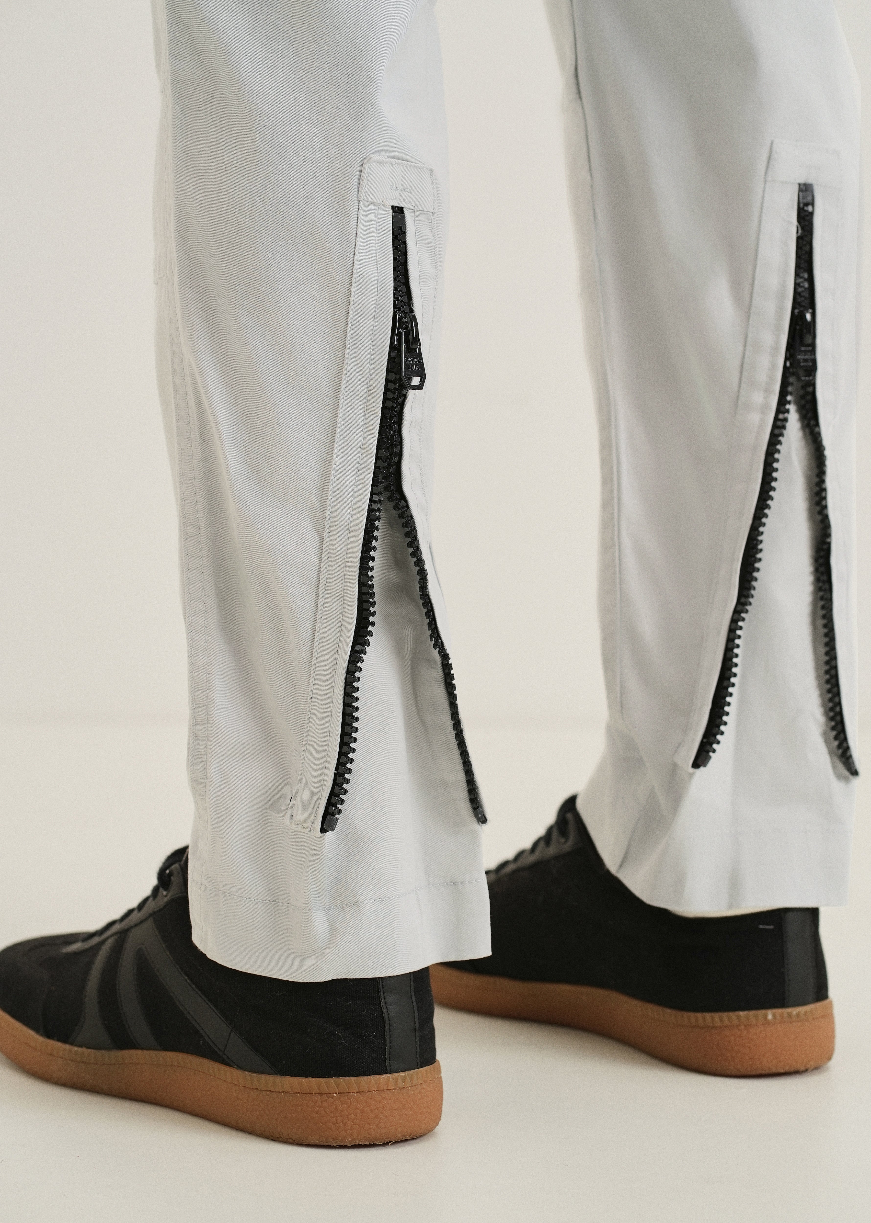 Light Gray Zipper Cargo Pant