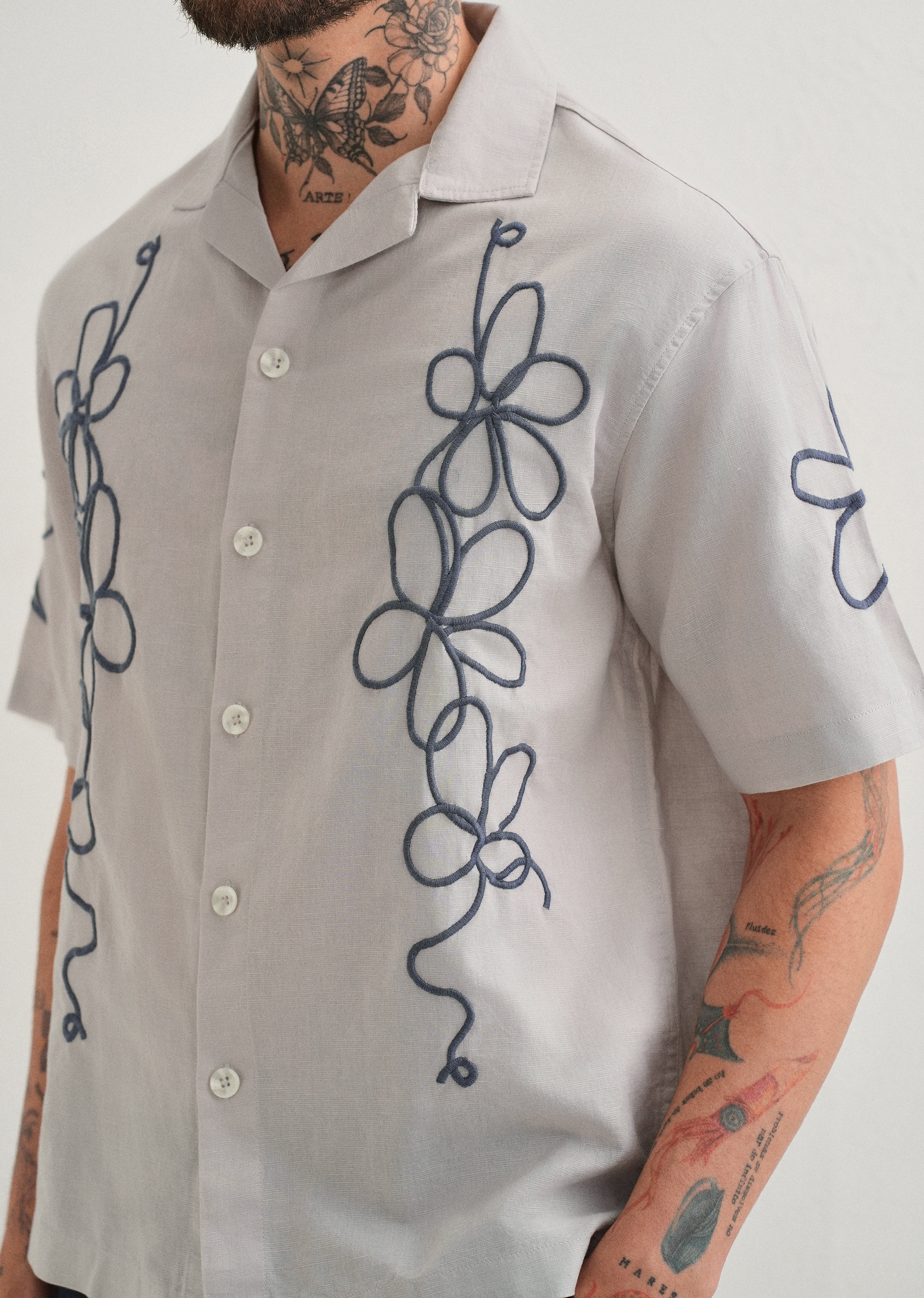 Light Grey Floral Embroidery Cuban Collar Shirt
