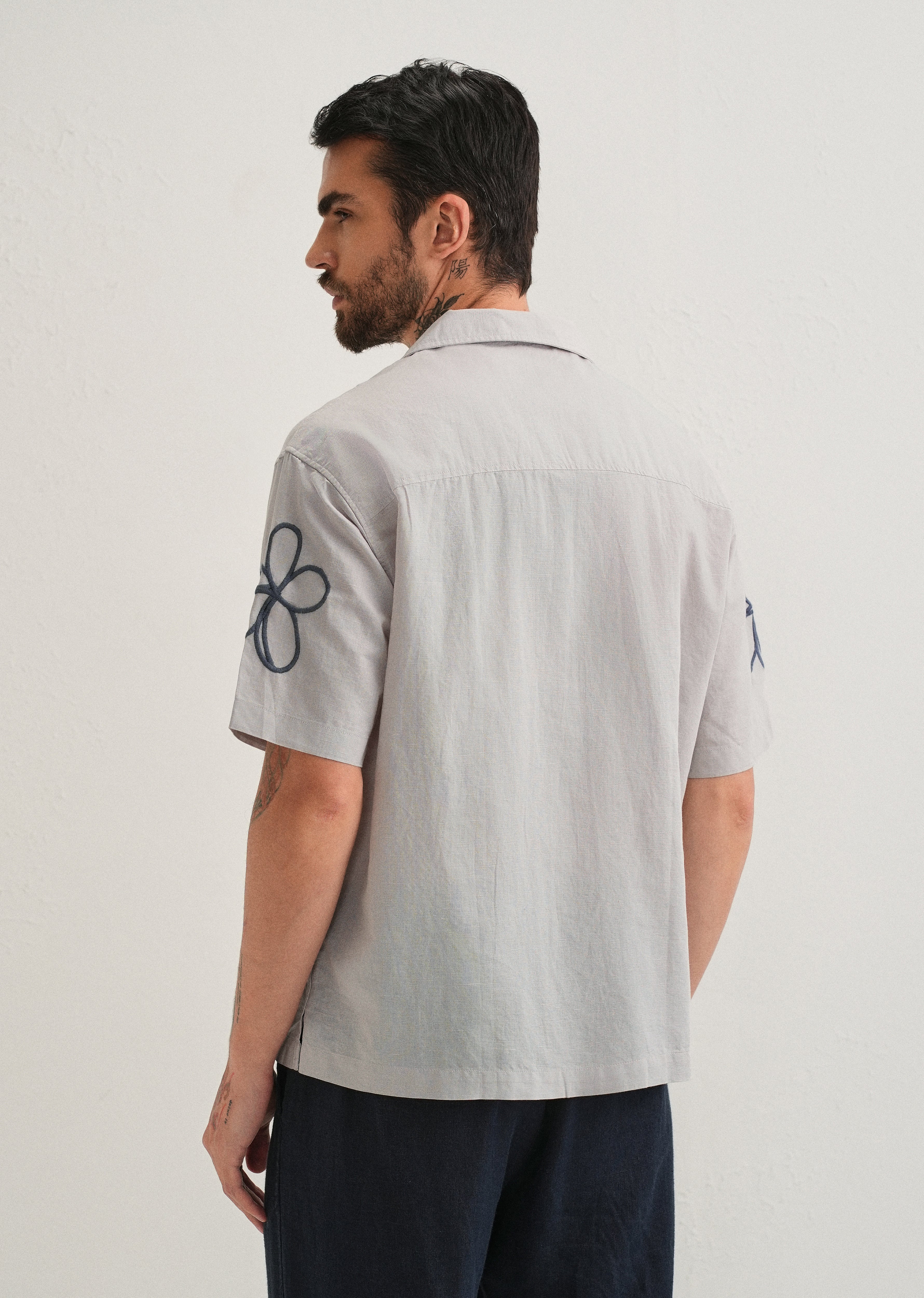 Light Grey Floral Embroidery Cuban Collar Shirt