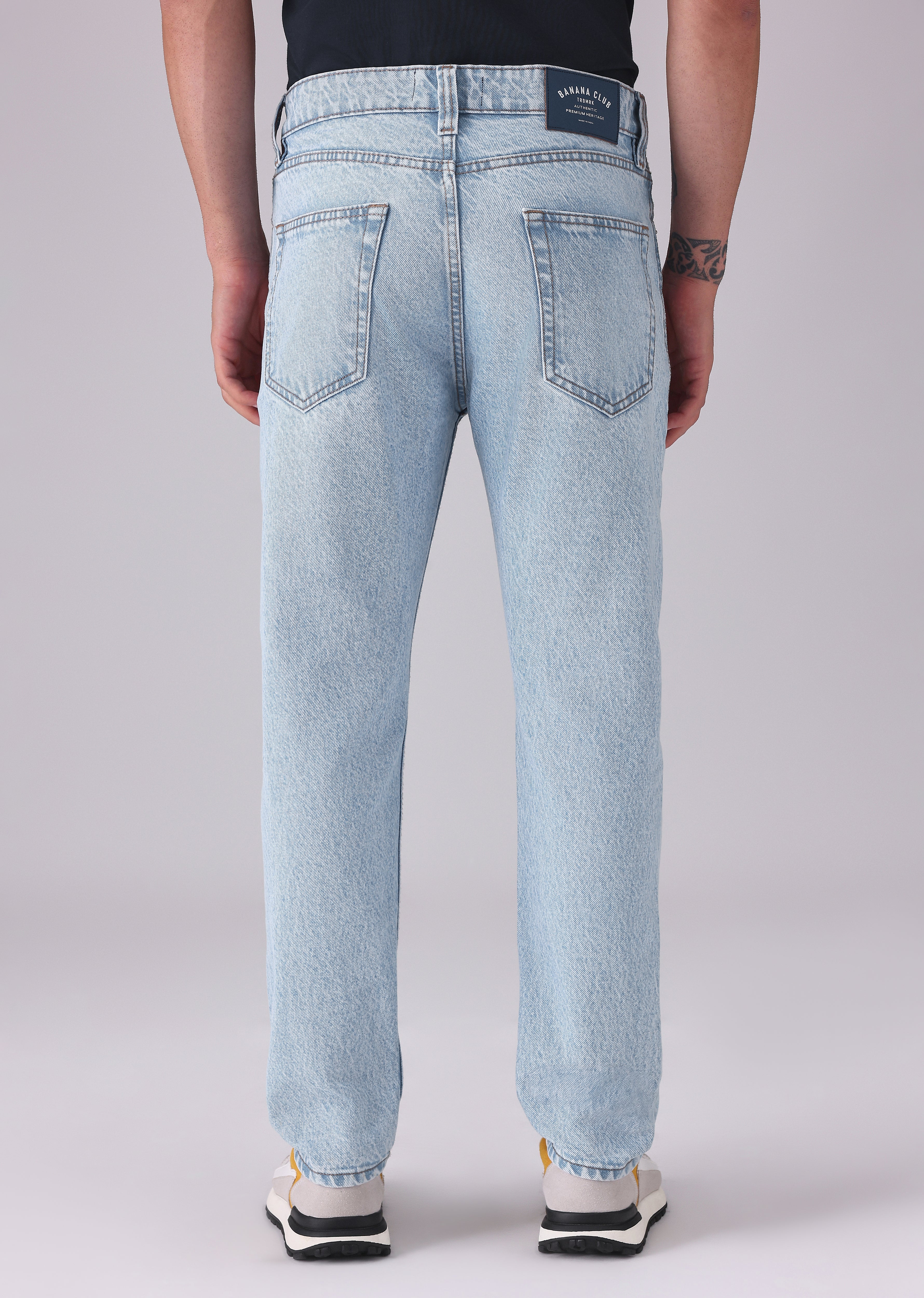 Light Wash Carrot Fit Jeans