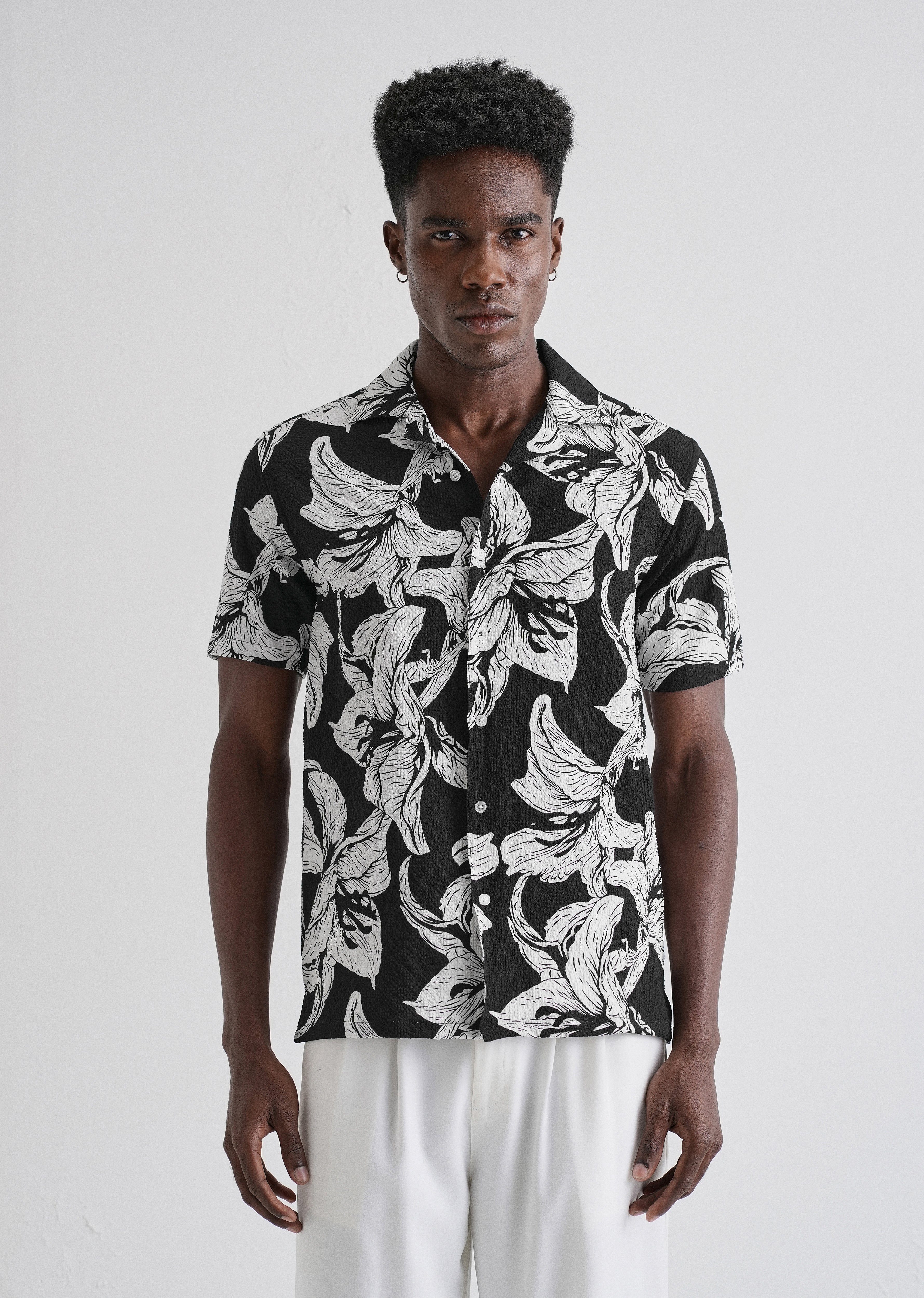 Lily Print White Popcorn Shirt